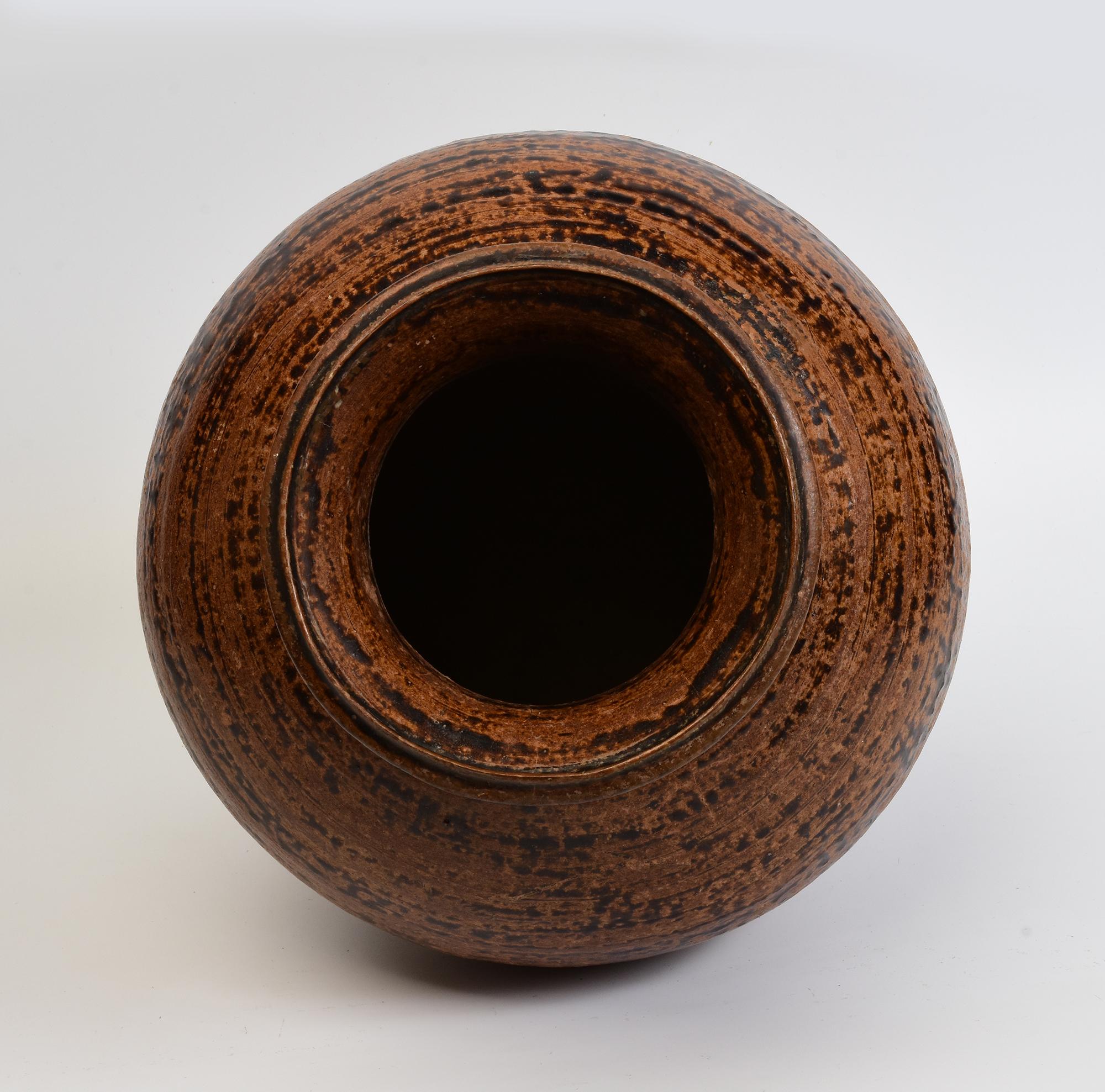 15th Century, Antique Thai Sankampaeng Pottery Ceramic Brown Glazed Jar For Sale 6