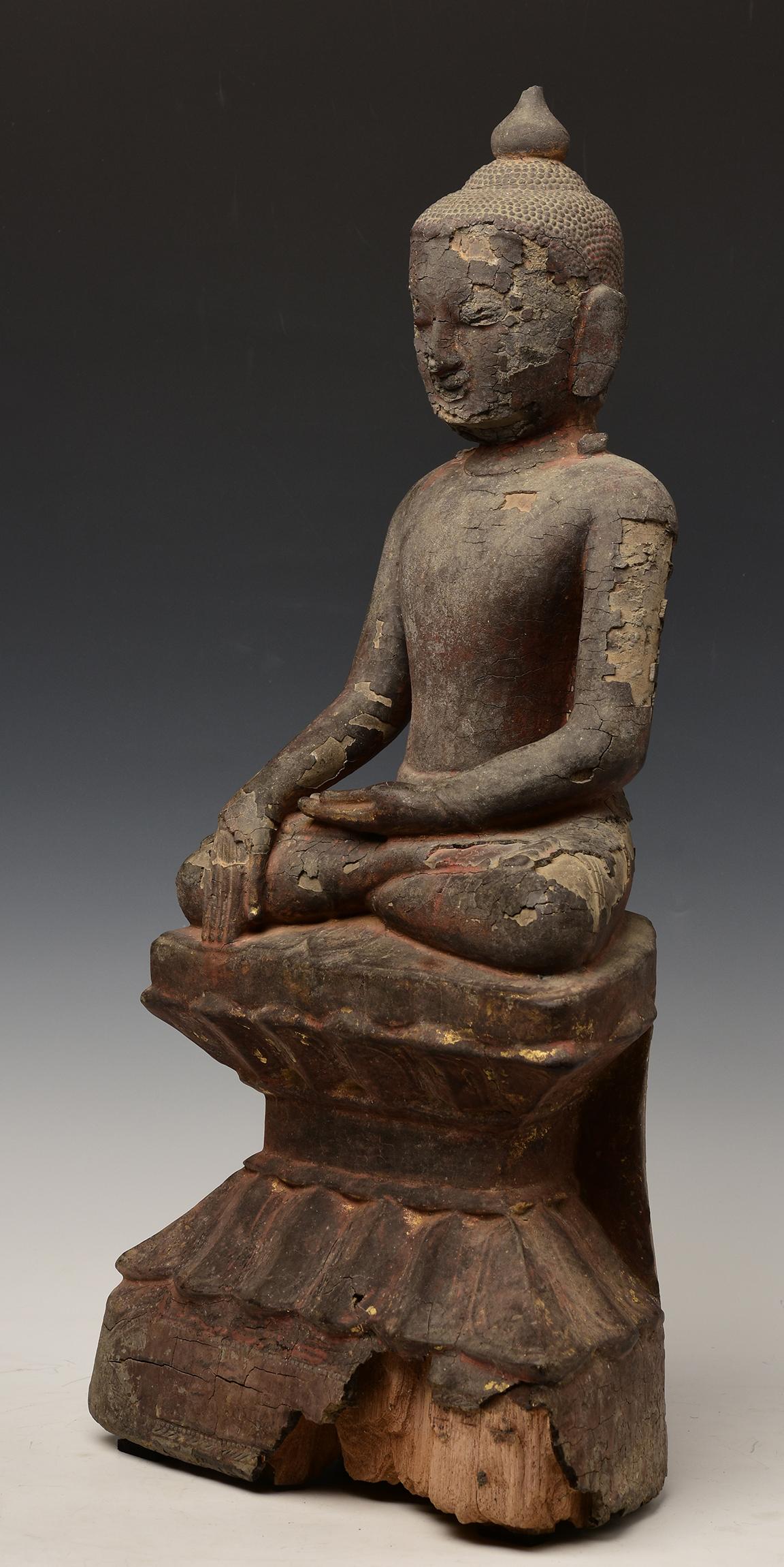 15th Century, Ava, Antique Burmese Wooden Seated Buddha For Sale 3