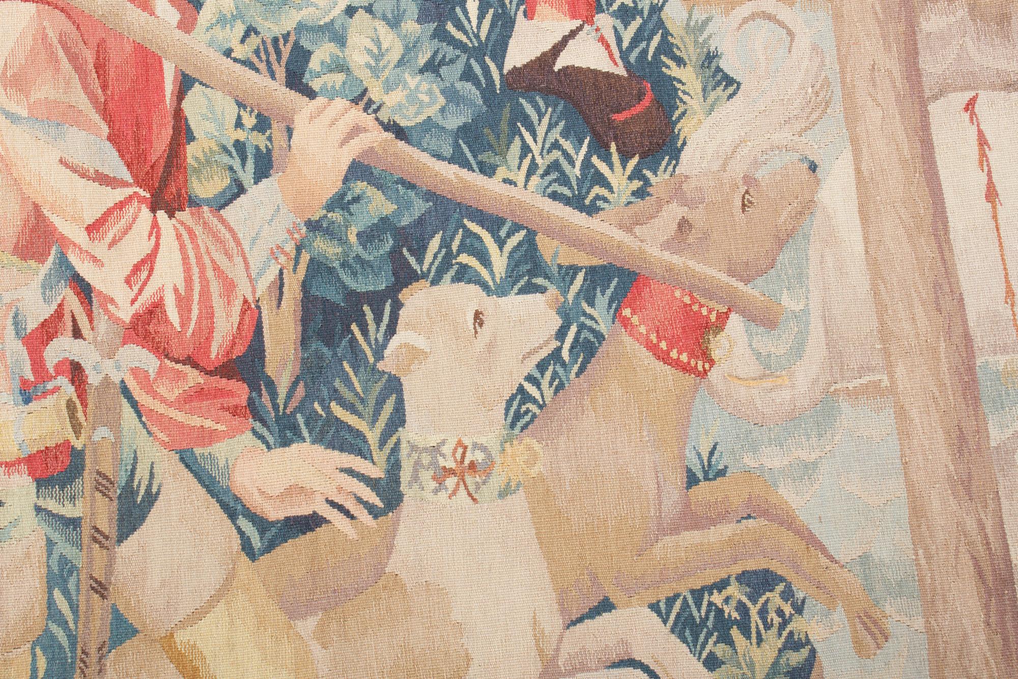 Chinois Unicorne médiévale décorée d'une scène de chasse avec tournai, style gothique, 15e siècle en vente