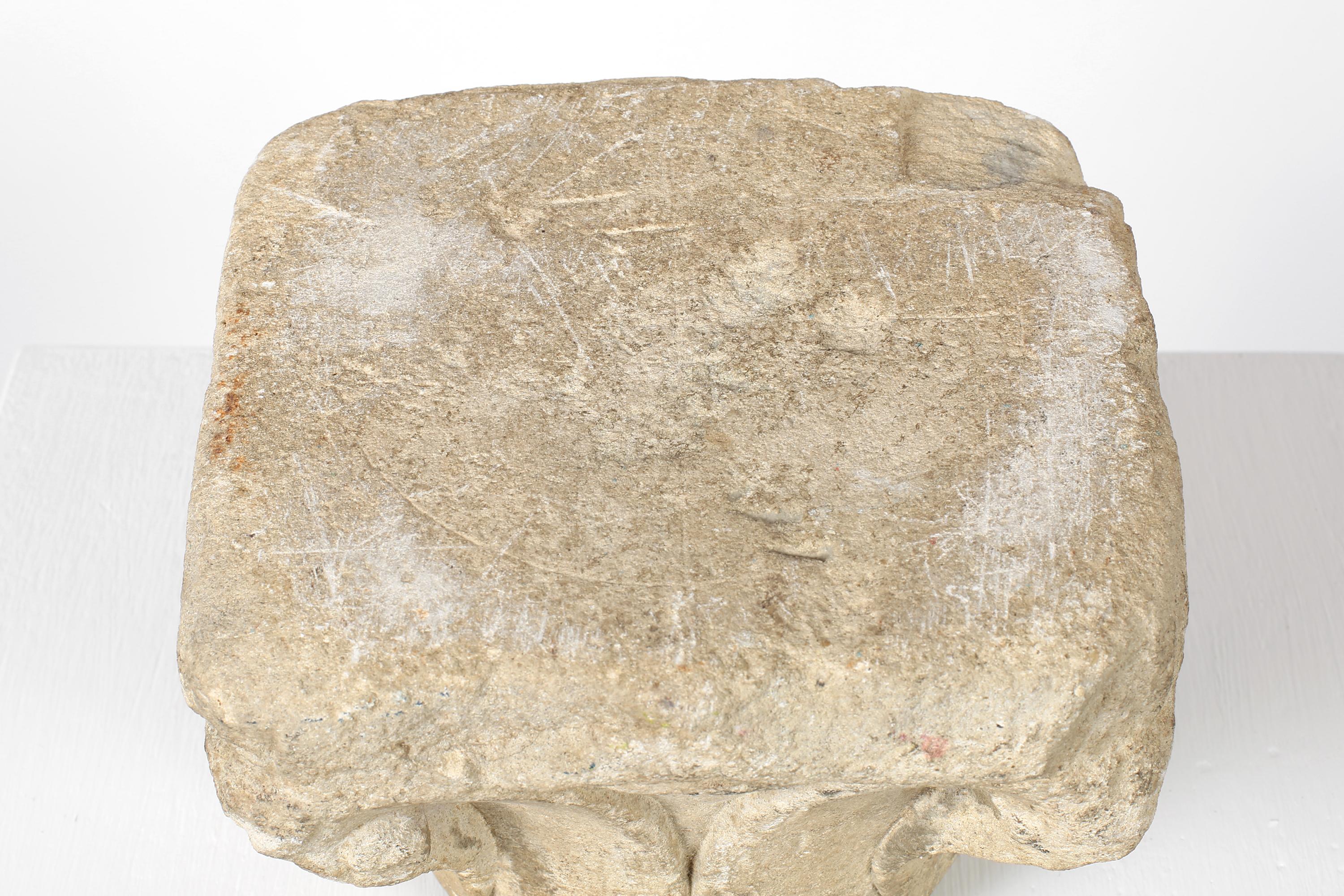 French 15th Century Italian Tuscan Stone Column Fragment For Sale
