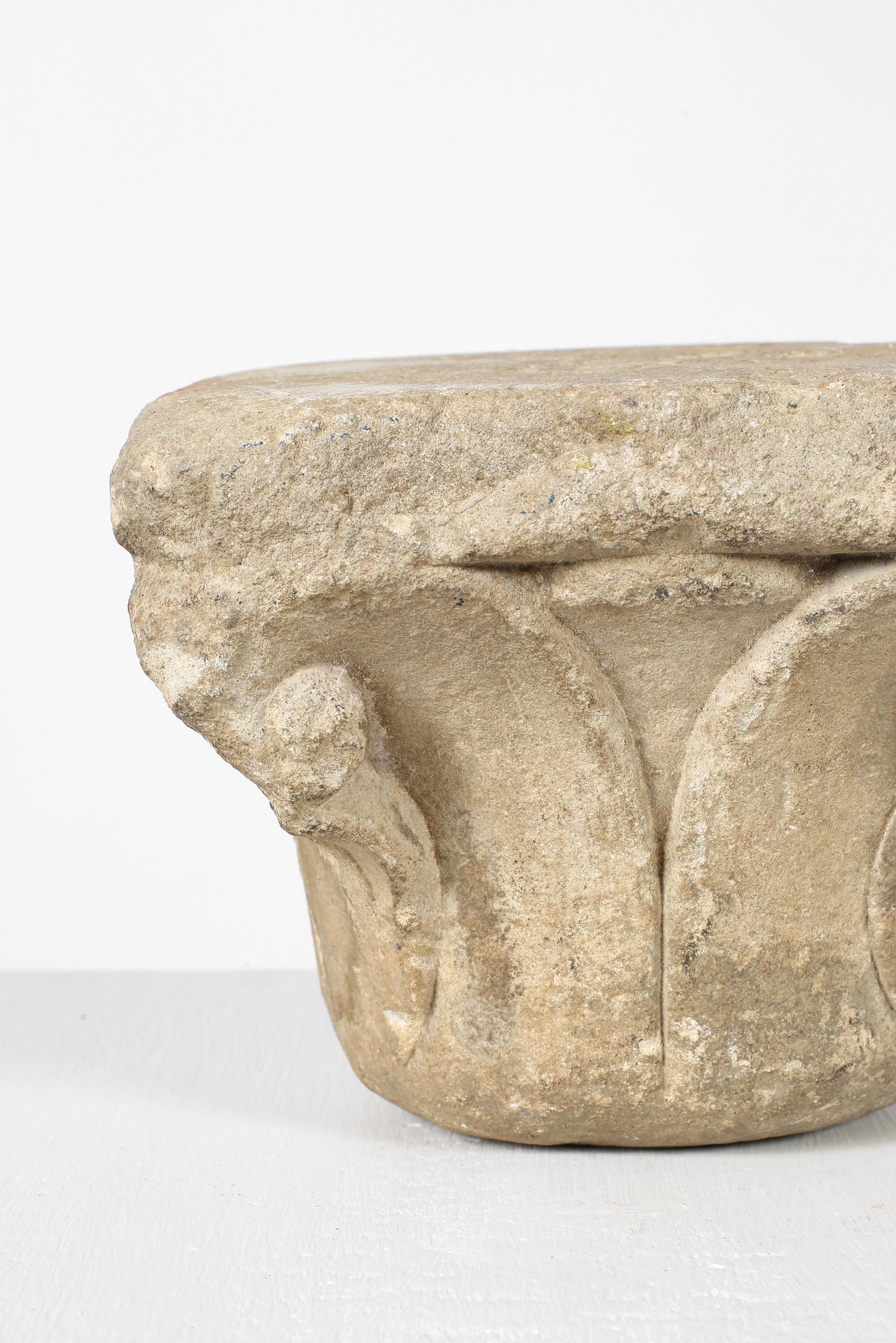 15th Century Italian Tuscan Stone Column Fragment For Sale 3