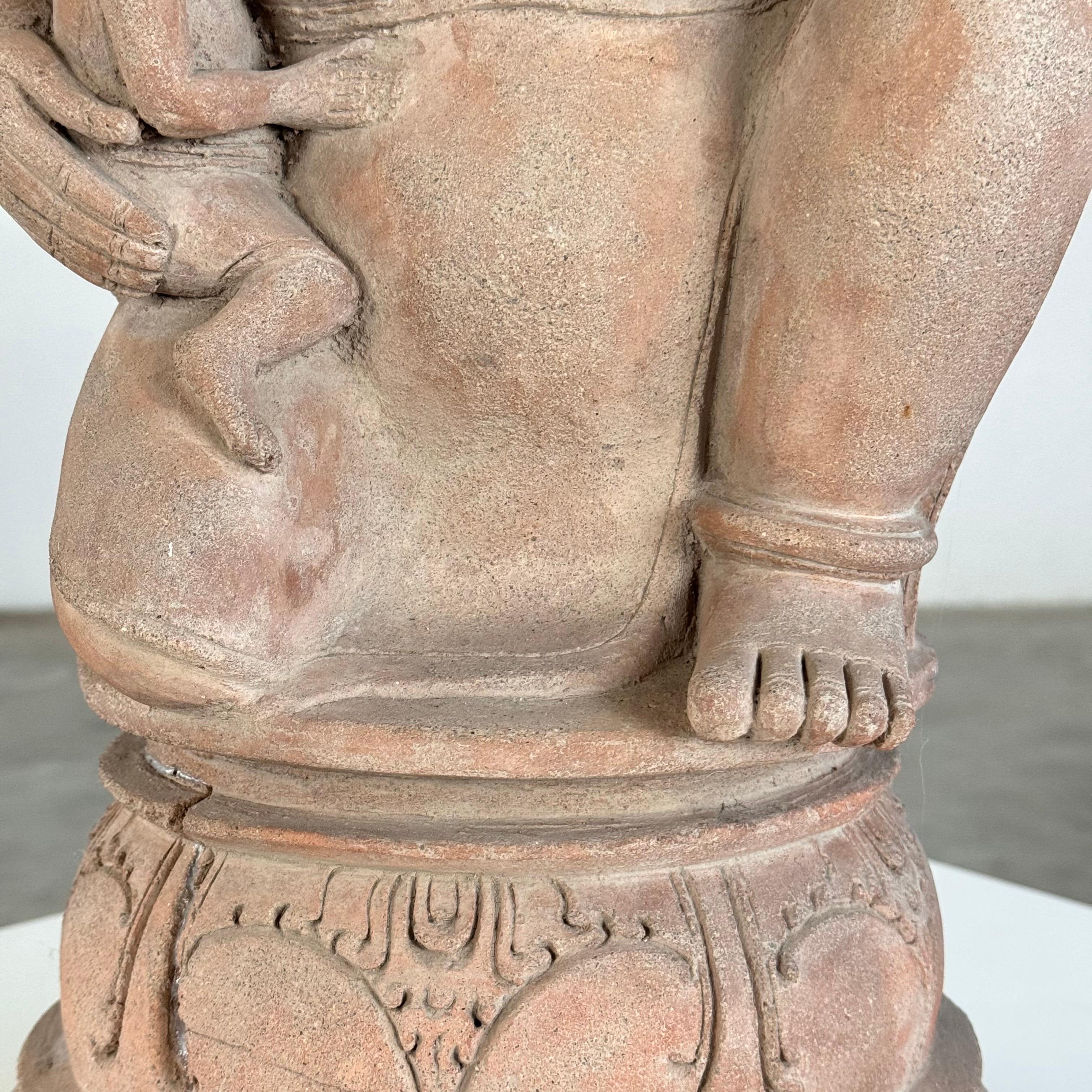 15th Century Majapahit Terracotta Handmaiden Figure (Fertile Woman with Child) For Sale 4
