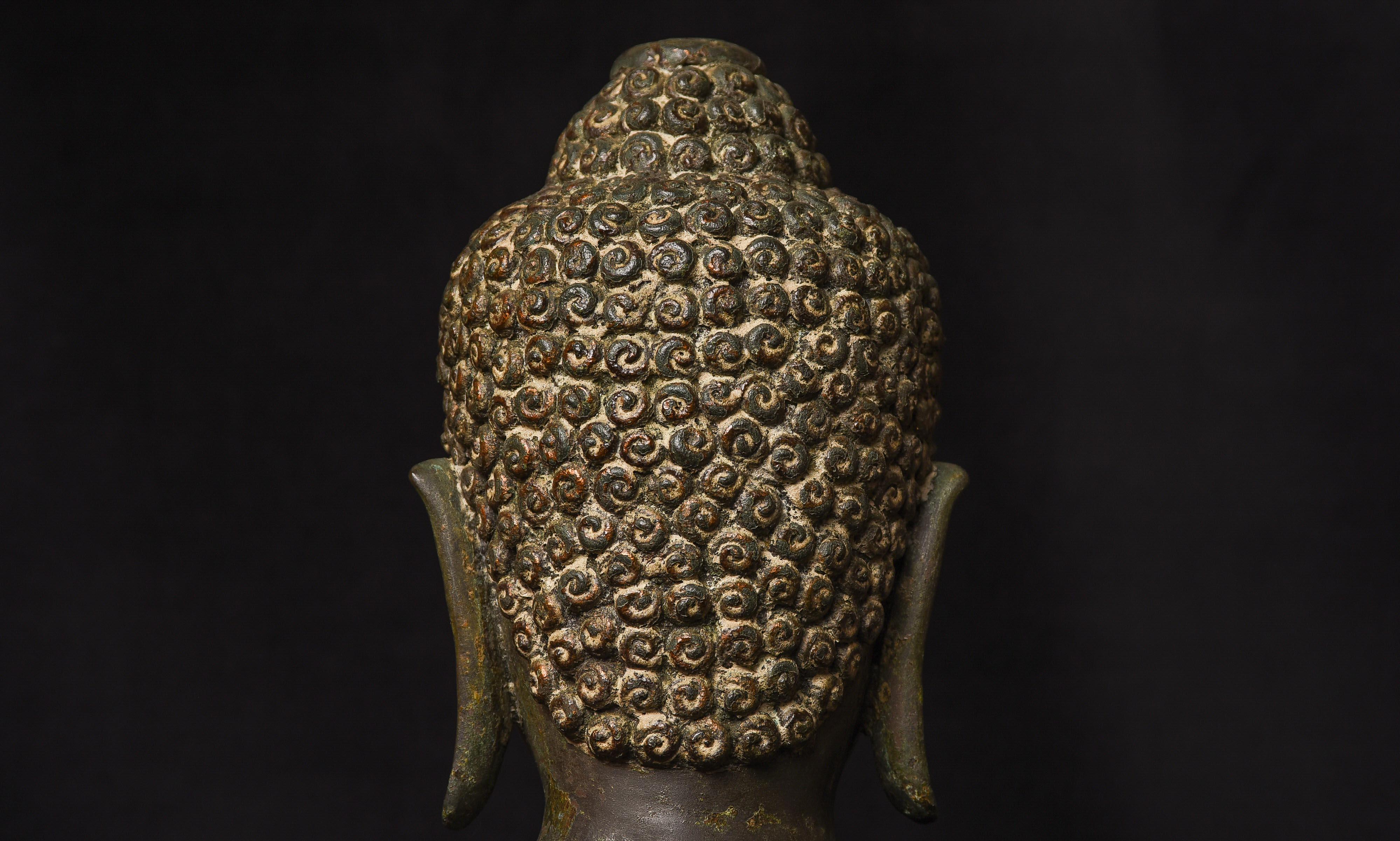 15th Century Northern Thai Bronze Buddha Masterpiece w Provenance - 9200 For Sale 2
