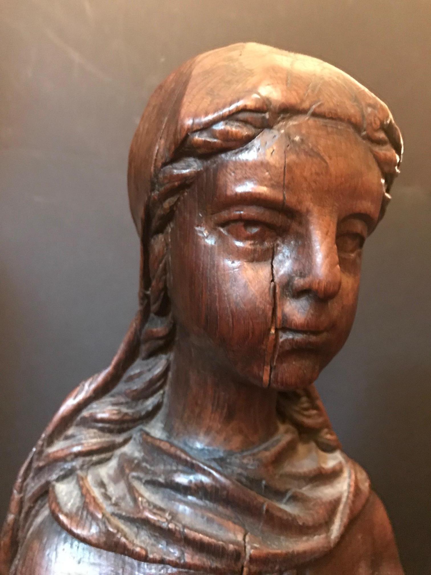 seltene englische Eichenskulptur der Jungfrau aus dem 15. Jahrhundert:: um 1450 4