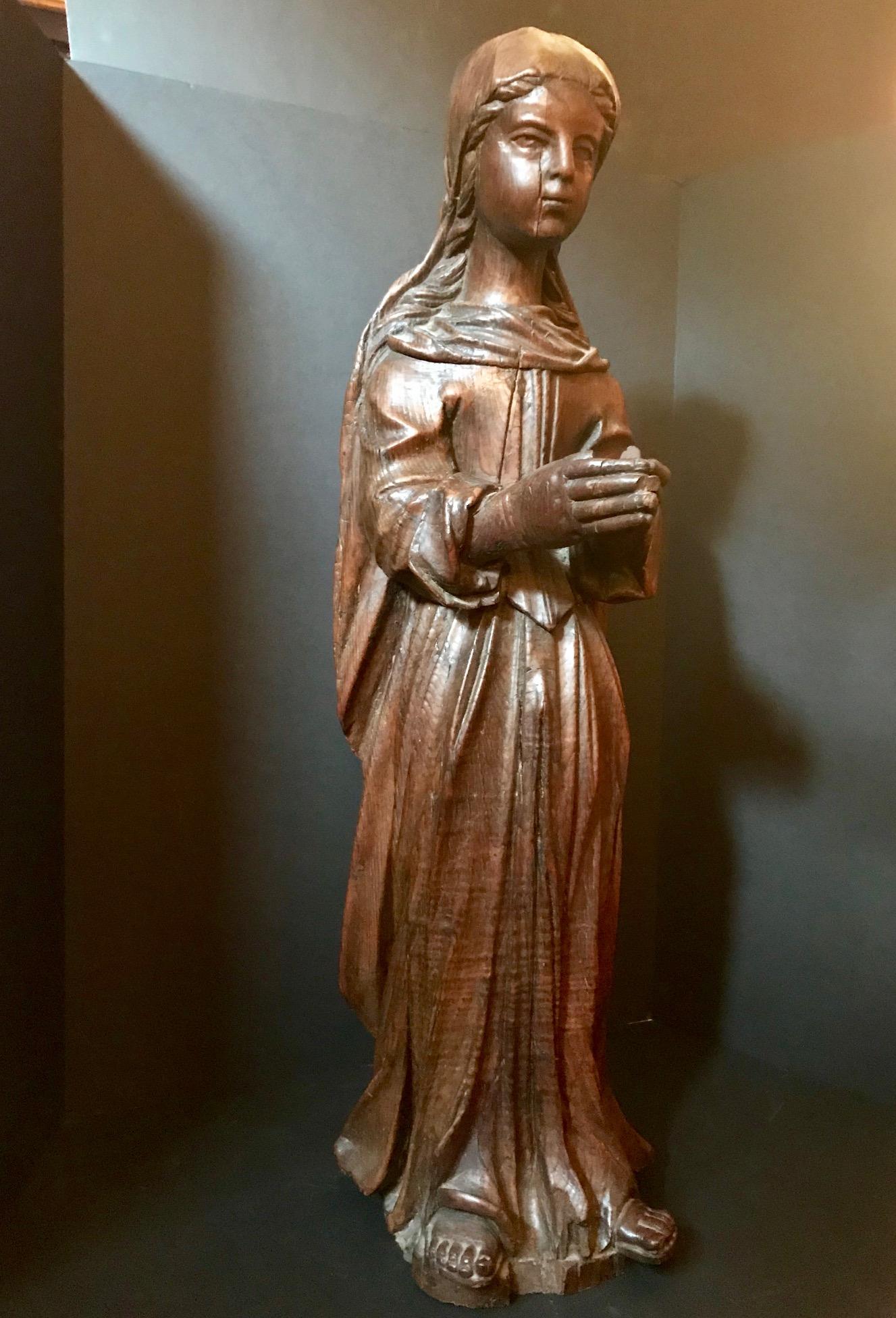 Hand-Carved 15th Century Rare English Oak Carved Sculpture of the Virgin, circa 1450