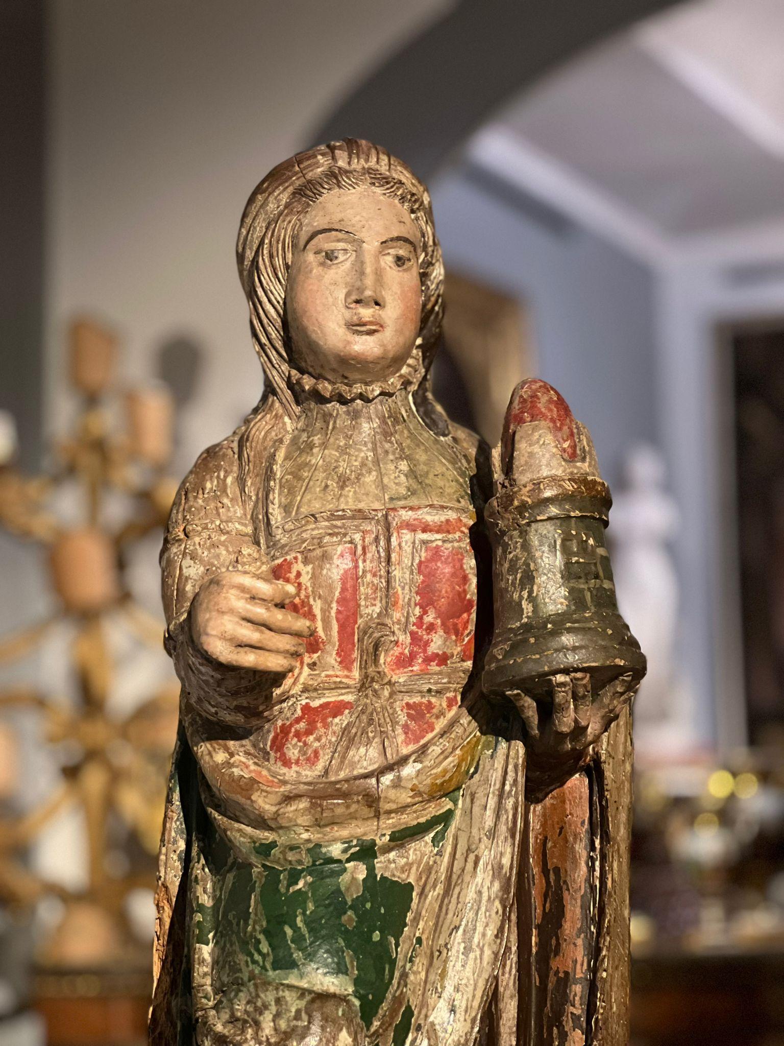 15th century rare sculpture of Saint Barbara In Good Condition For Sale In Firenze, IT