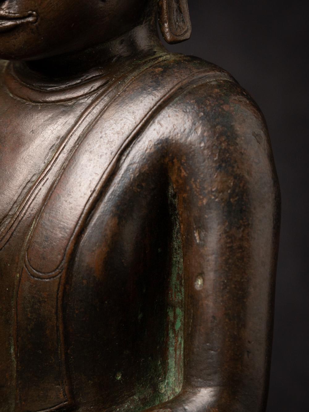 Sondere antike burmesische Buddha-Statue aus Bronze aus Burma aus dem 15. Jahrhundert im Angebot 8