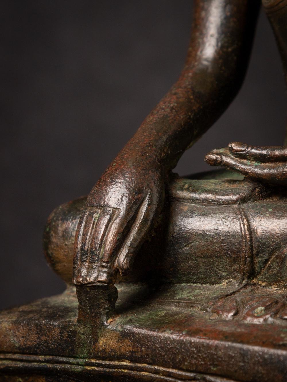 Sondere antike burmesische Buddha-Statue aus Bronze aus Burma aus dem 15. Jahrhundert im Angebot 10