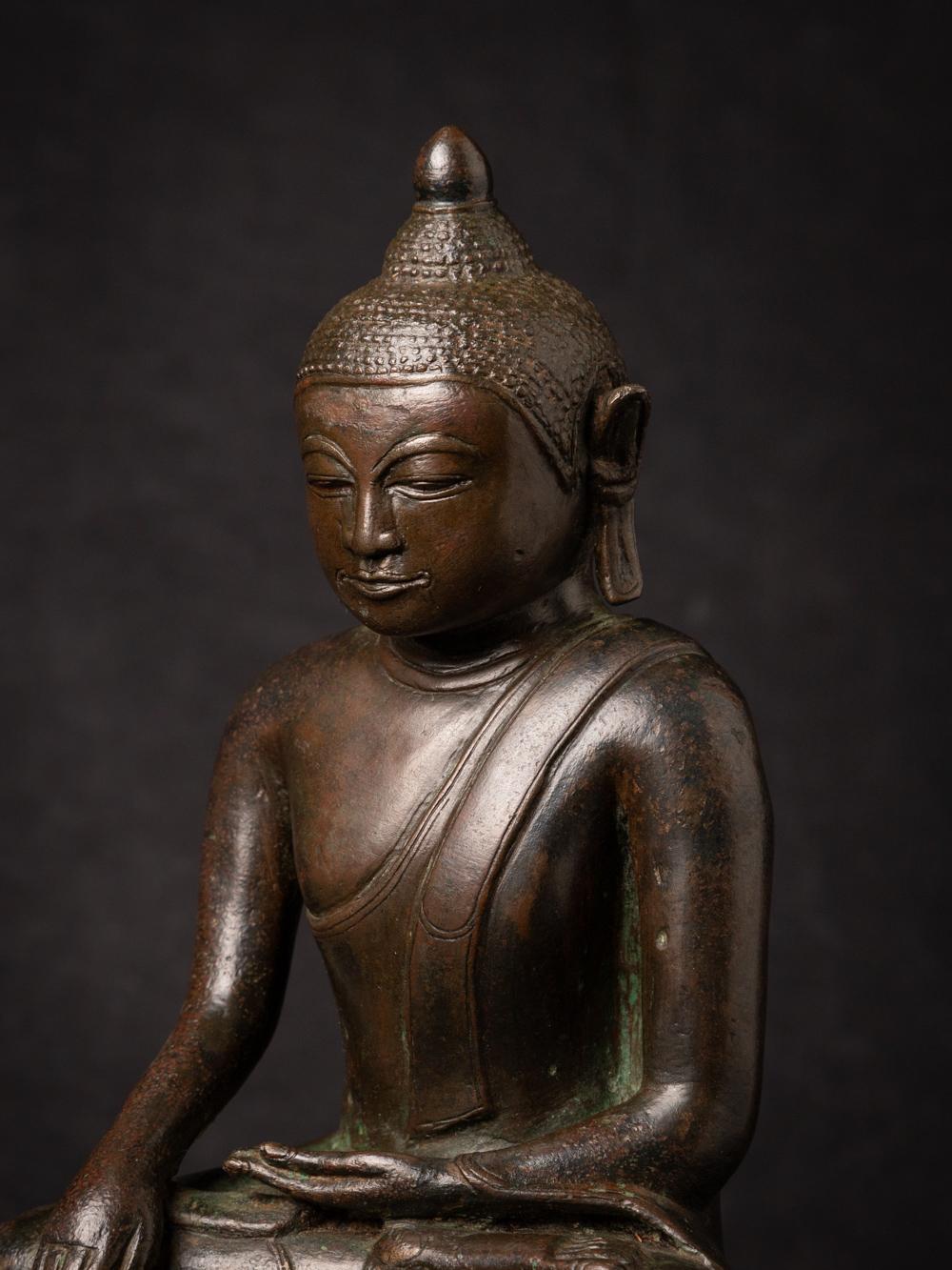 Sondere antike burmesische Buddha-Statue aus Bronze aus Burma aus dem 15. Jahrhundert im Angebot 2
