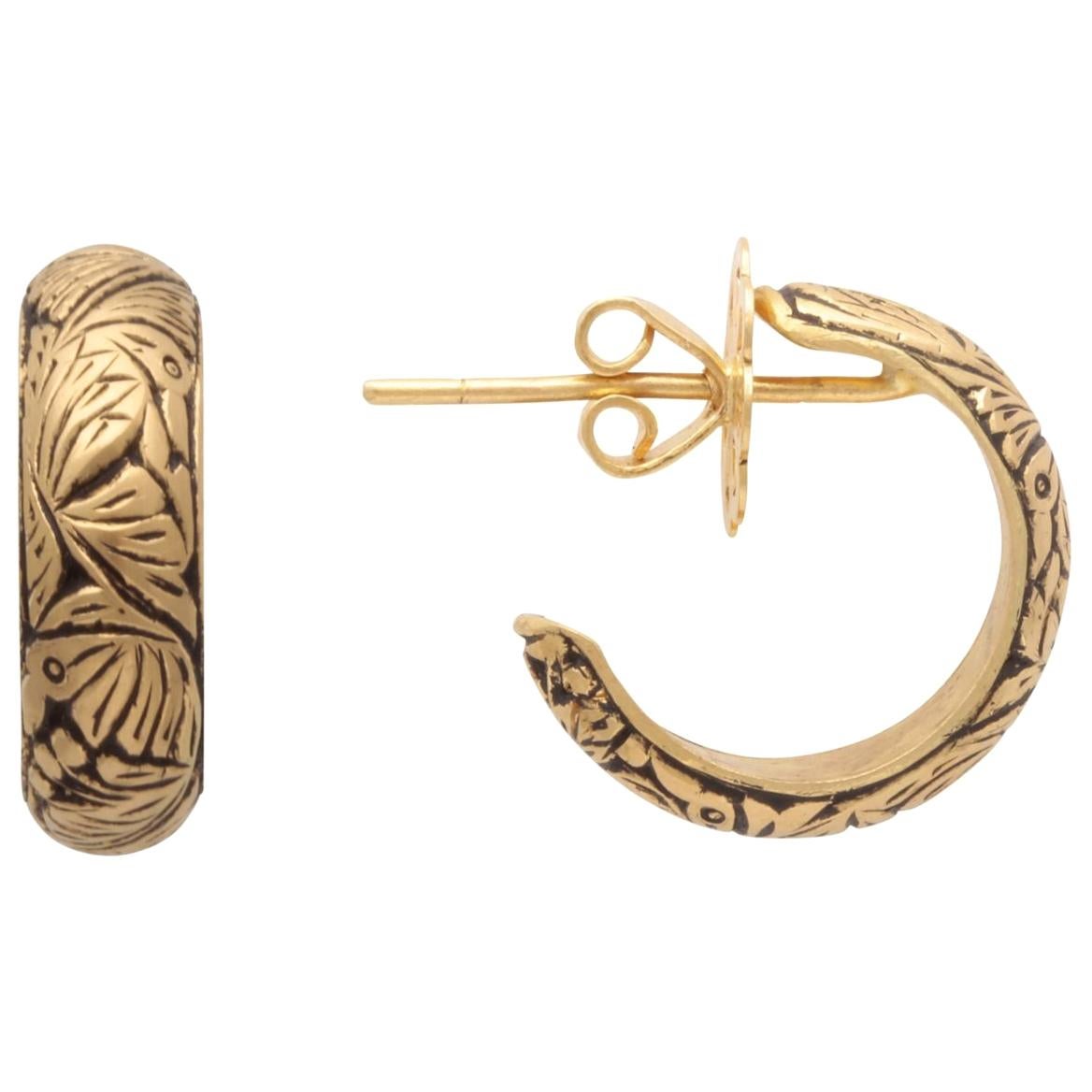 15th Century Technique, 22 Karat Classic Gold Hoop Earrings