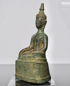 bouddha thaïlandais du 15ème siècle en bronze verdigris d'Ayutthaya