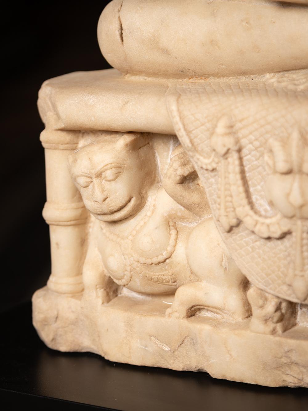 15th century Very special antique marble Jain statue from India For Sale 7
