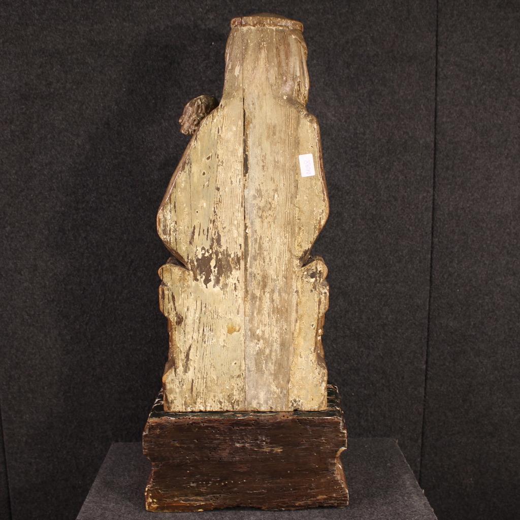 Legno 15th Century Wooden Antique Religious Sculpture Madonna with Child, 1470 in vendita