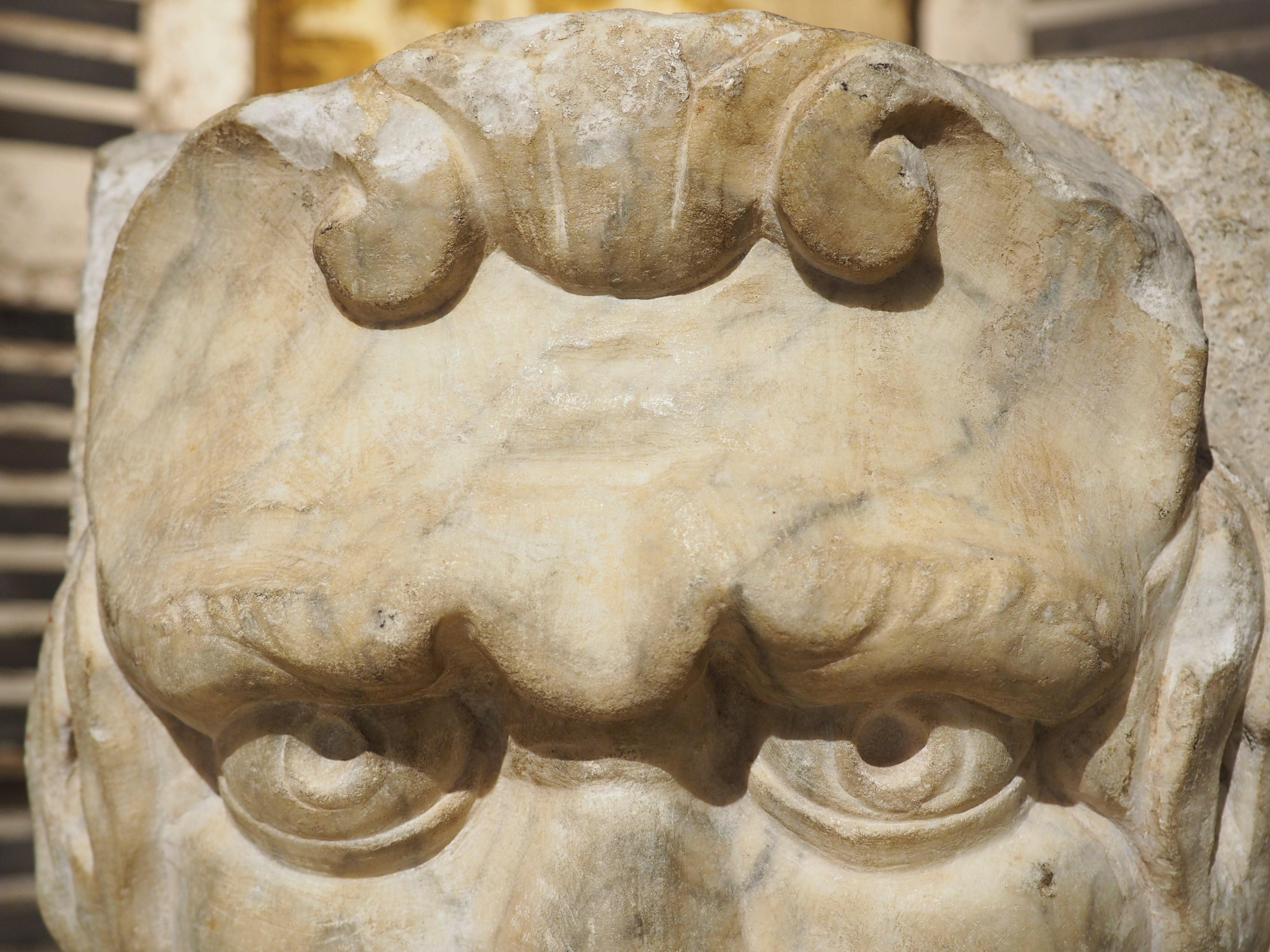 Marmor-Gargoyle-Brunnenlöffel aus dem 15. oder 16. Jahrhundert aus Arezzo, Italien im Angebot 4