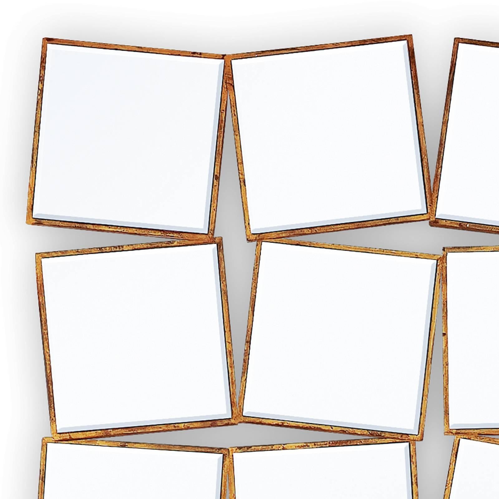15. Quadratischer Spiegel mit Massivholzrahmen und Goldmalerei (21. Jahrhundert und zeitgenössisch) im Angebot