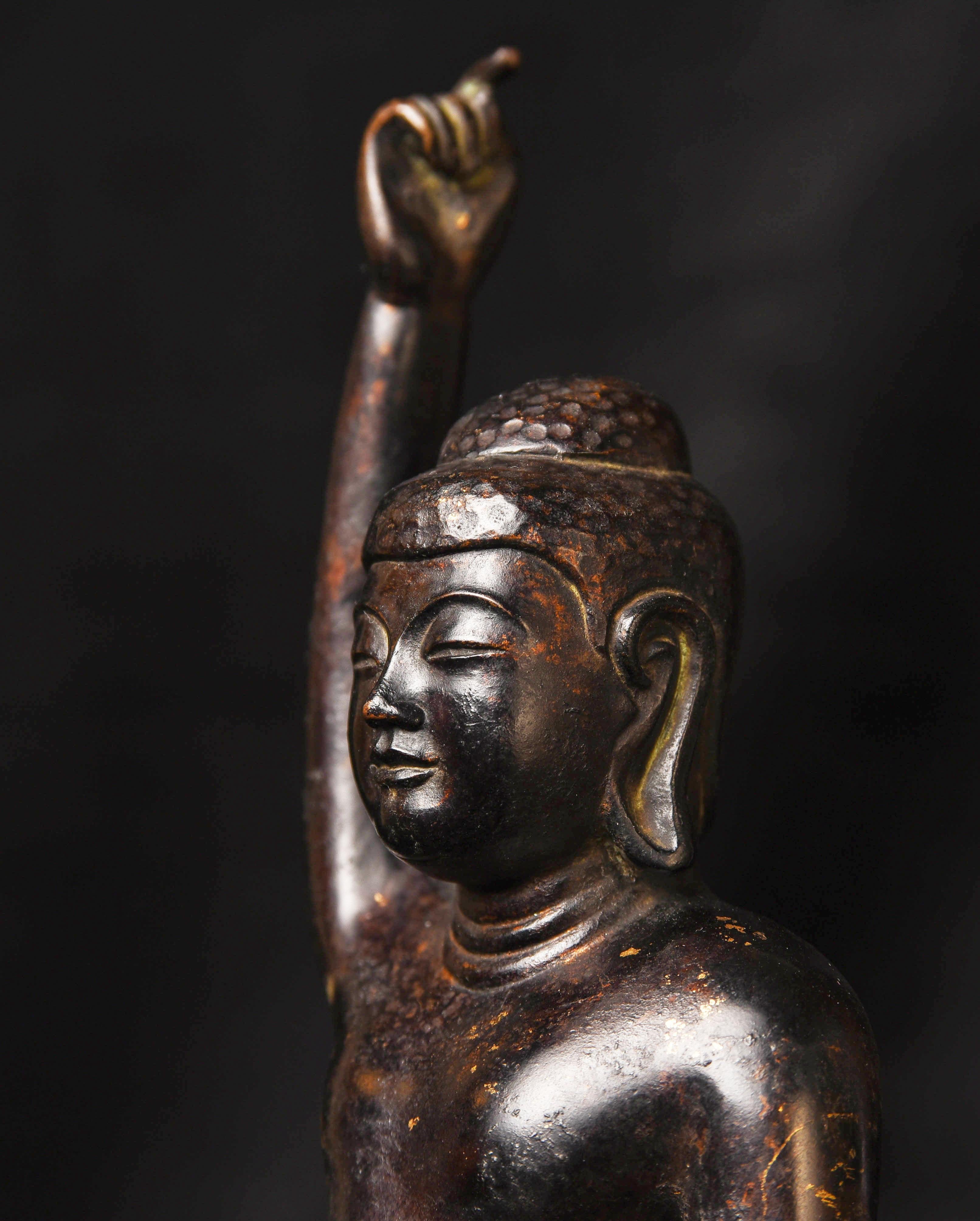 15th Century Japanese Bronze Baby Buddha, Large, Refined and Graceful-Special! For Sale 4