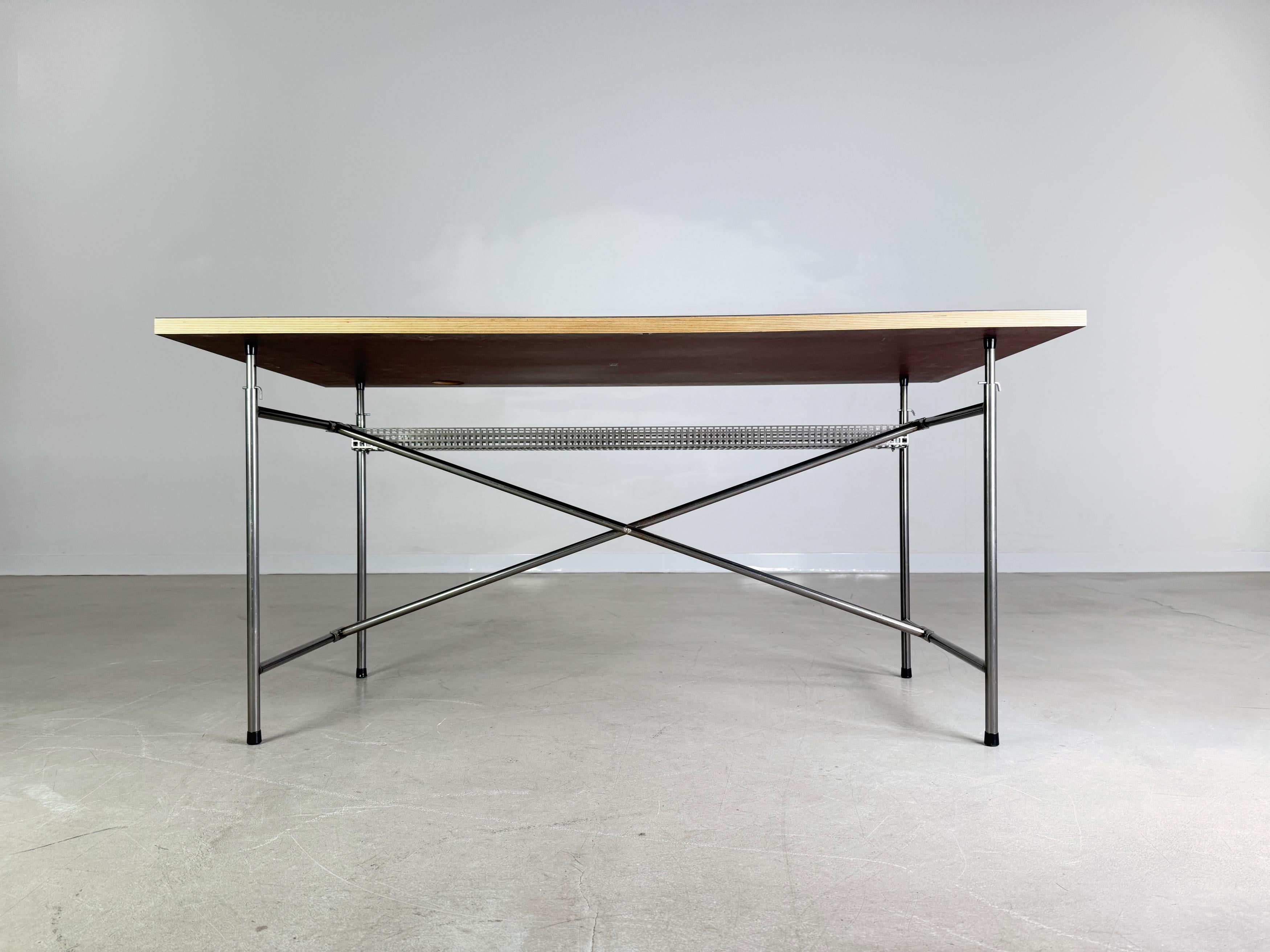 Mid-Century Modern 10x Original Egon Eiermann Schreibtisch Richard Lampert Metall For Sale