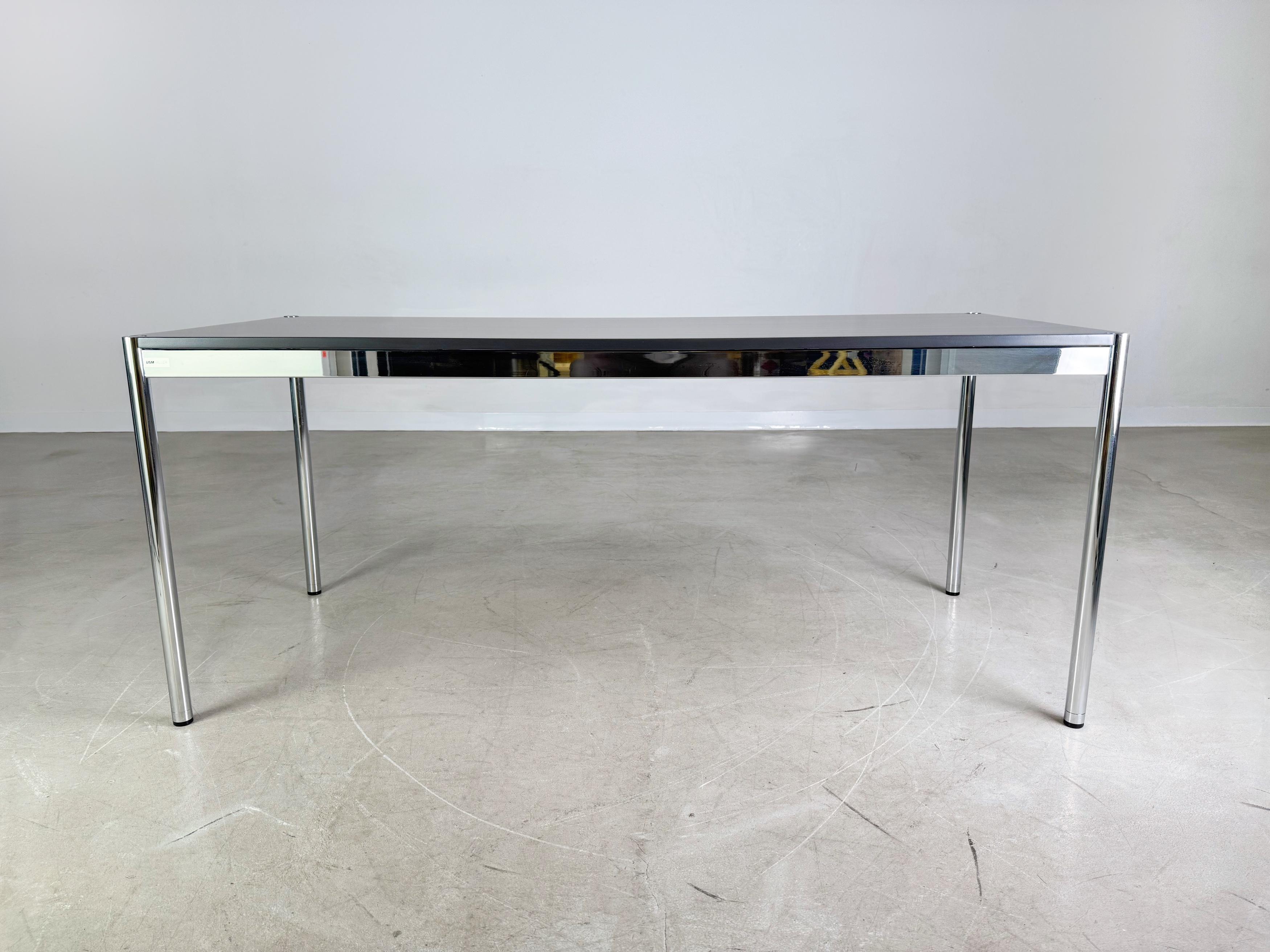 Swiss 15x Original USM Haller Schreibtisch in Wunschfarbe Design Tisch For Sale