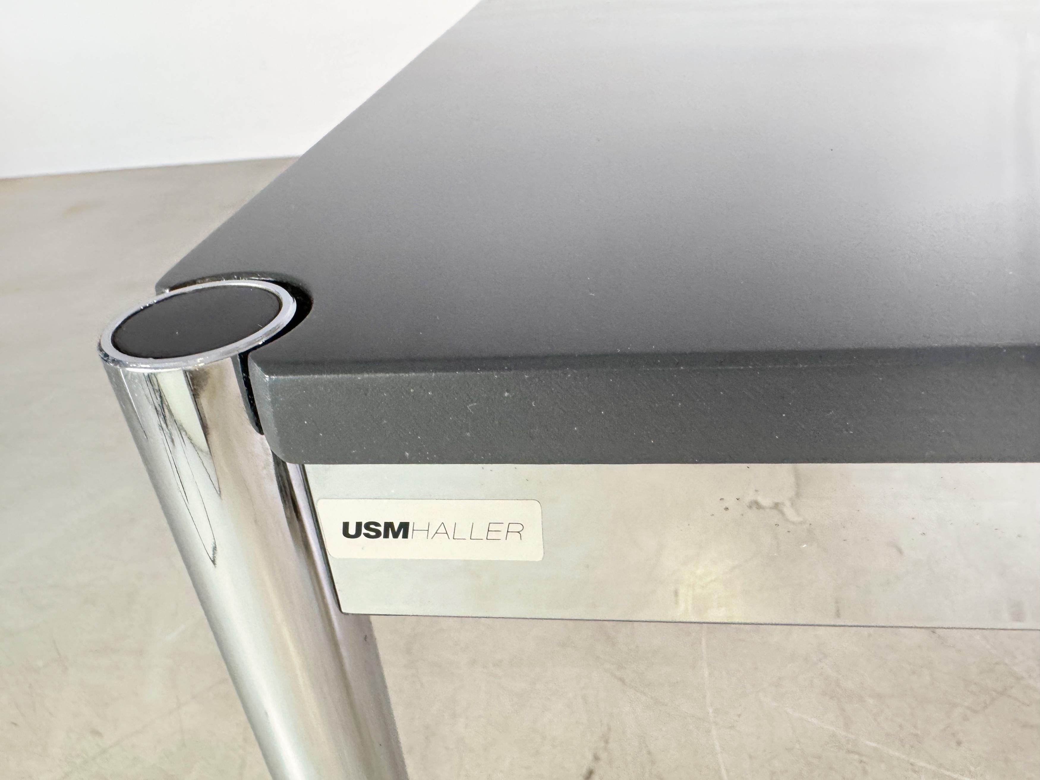Contemporary 15x Original USM Haller Schreibtisch in Wunschfarbe Design Tisch For Sale