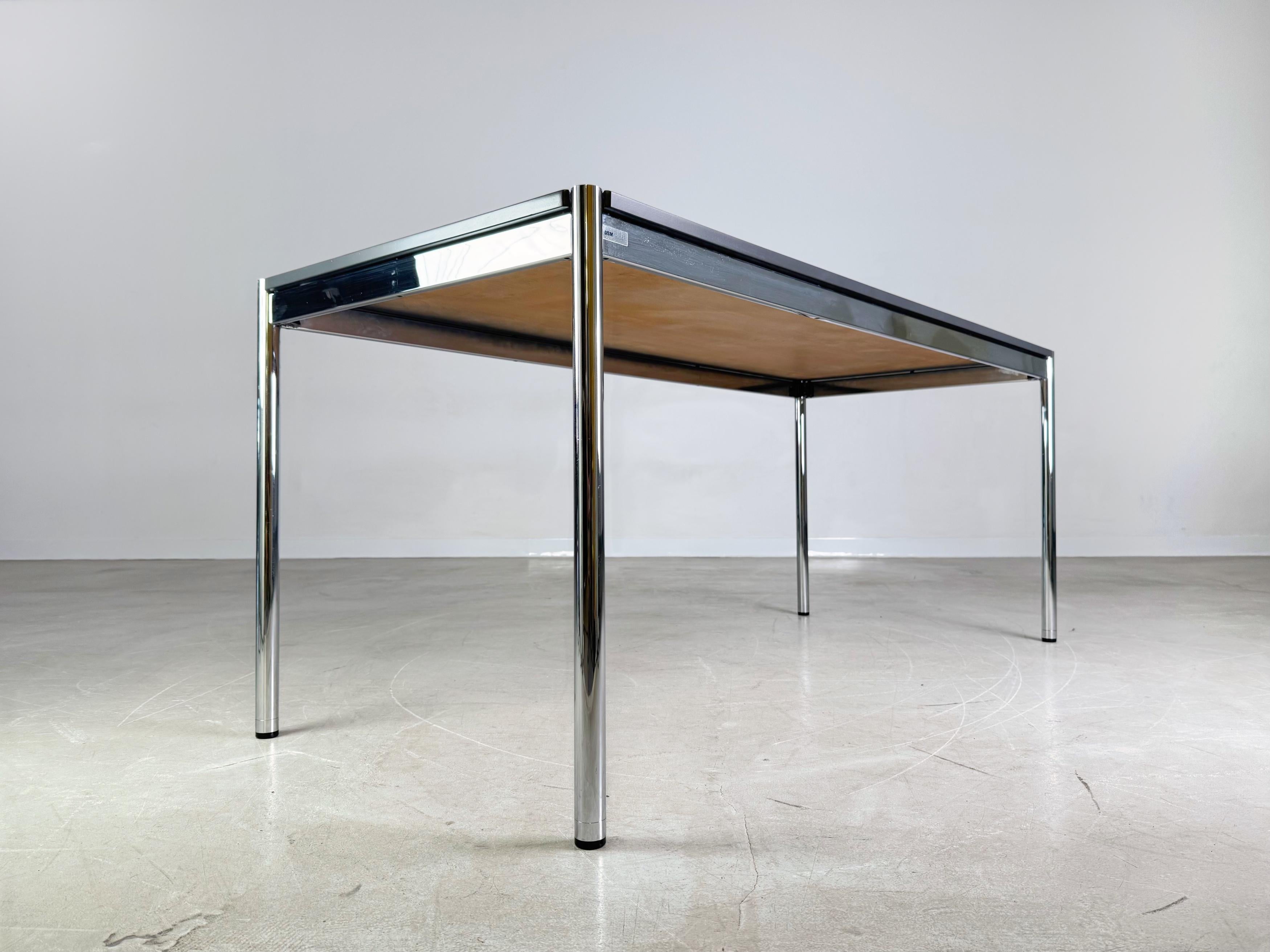 15x Original USM Haller Schreibtisch in Wunschfarbe Design Tisch For Sale 1