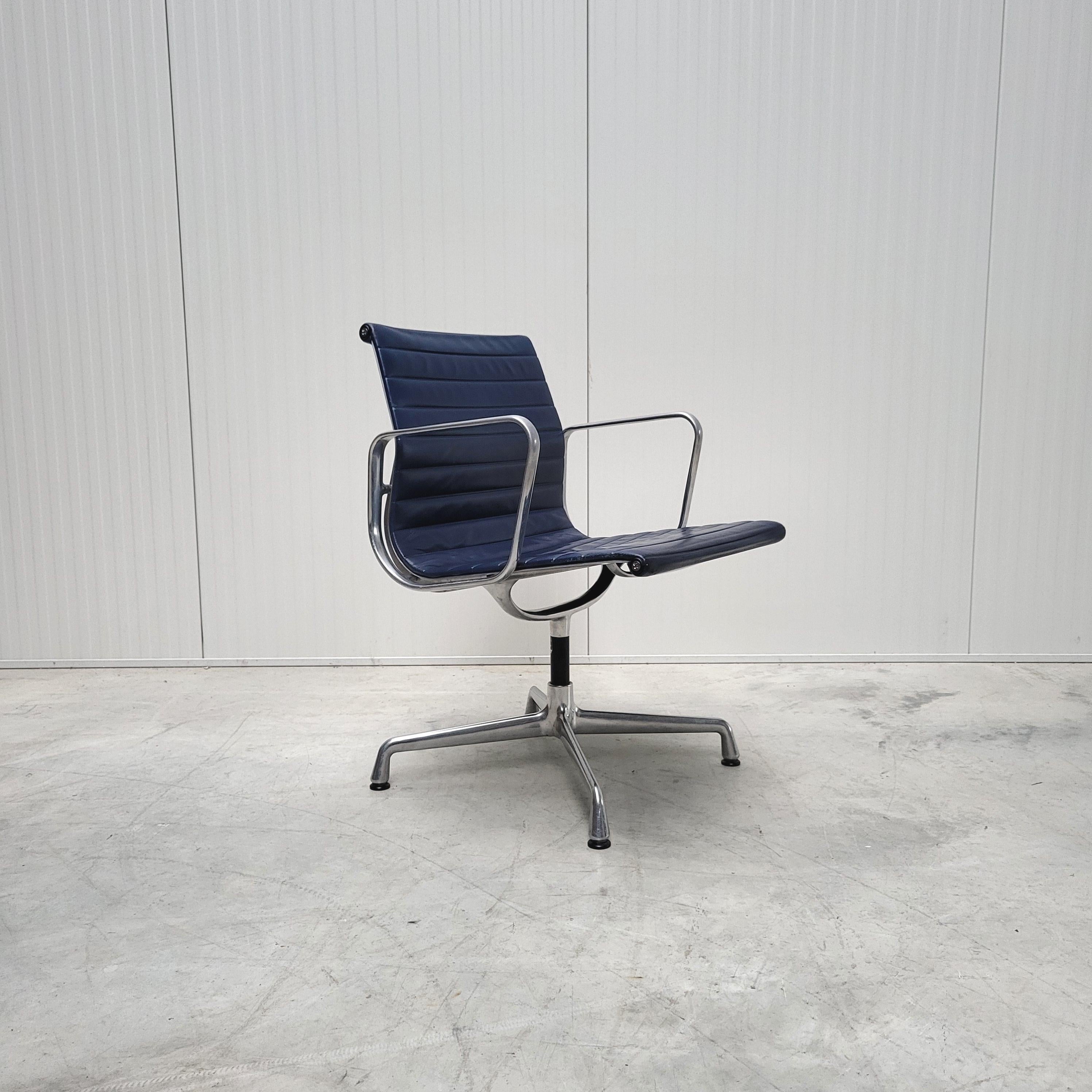 15x Vitra EA107 Office Chair by Charles Eames Blue Leather In Good Condition In Aachen, NW