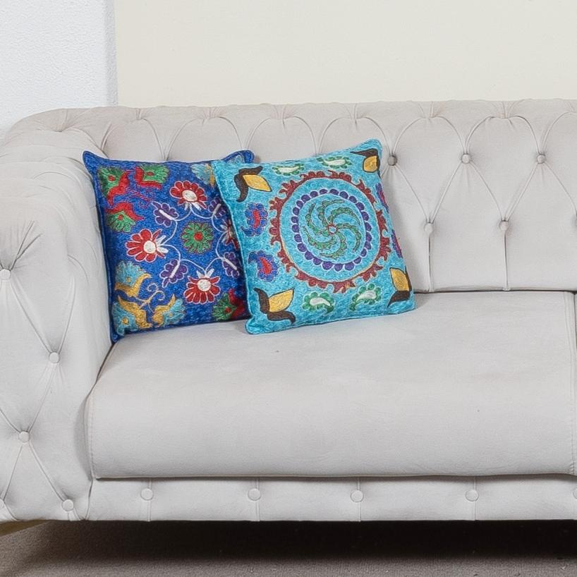 Ouzbek Housse de coussin en broderie de soie 15 