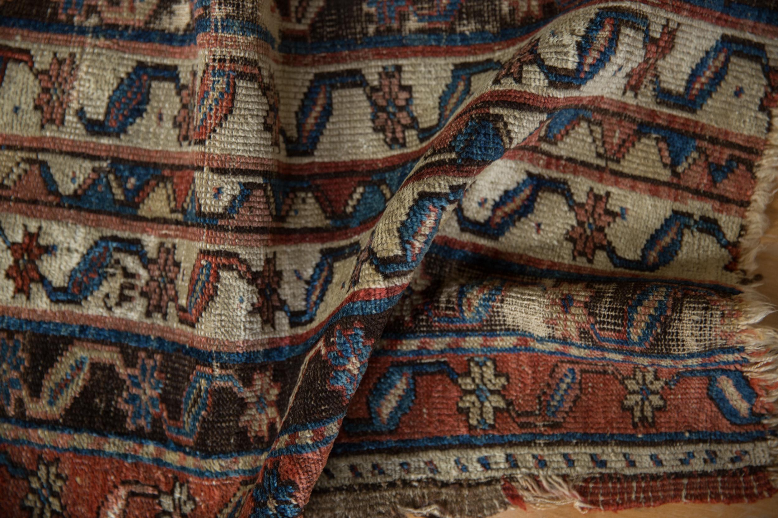 Antiker anatolischer Teppich-Fragment im Zustand „Relativ gut“ im Angebot in Katonah, NY