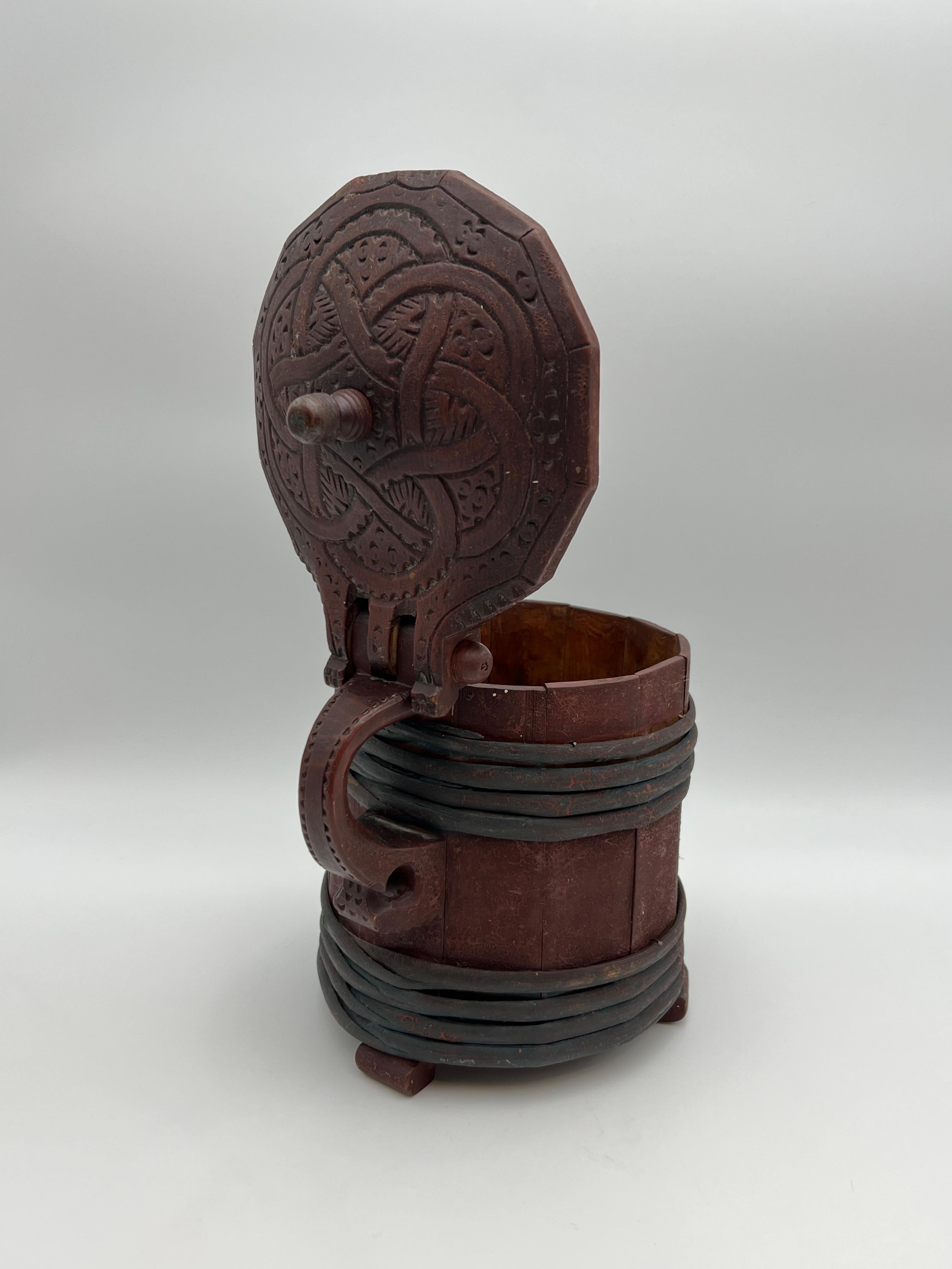 Bidon antique des années 16/1700, art populaire scandinave, qualité musée. Norvège/Islande en vente 8