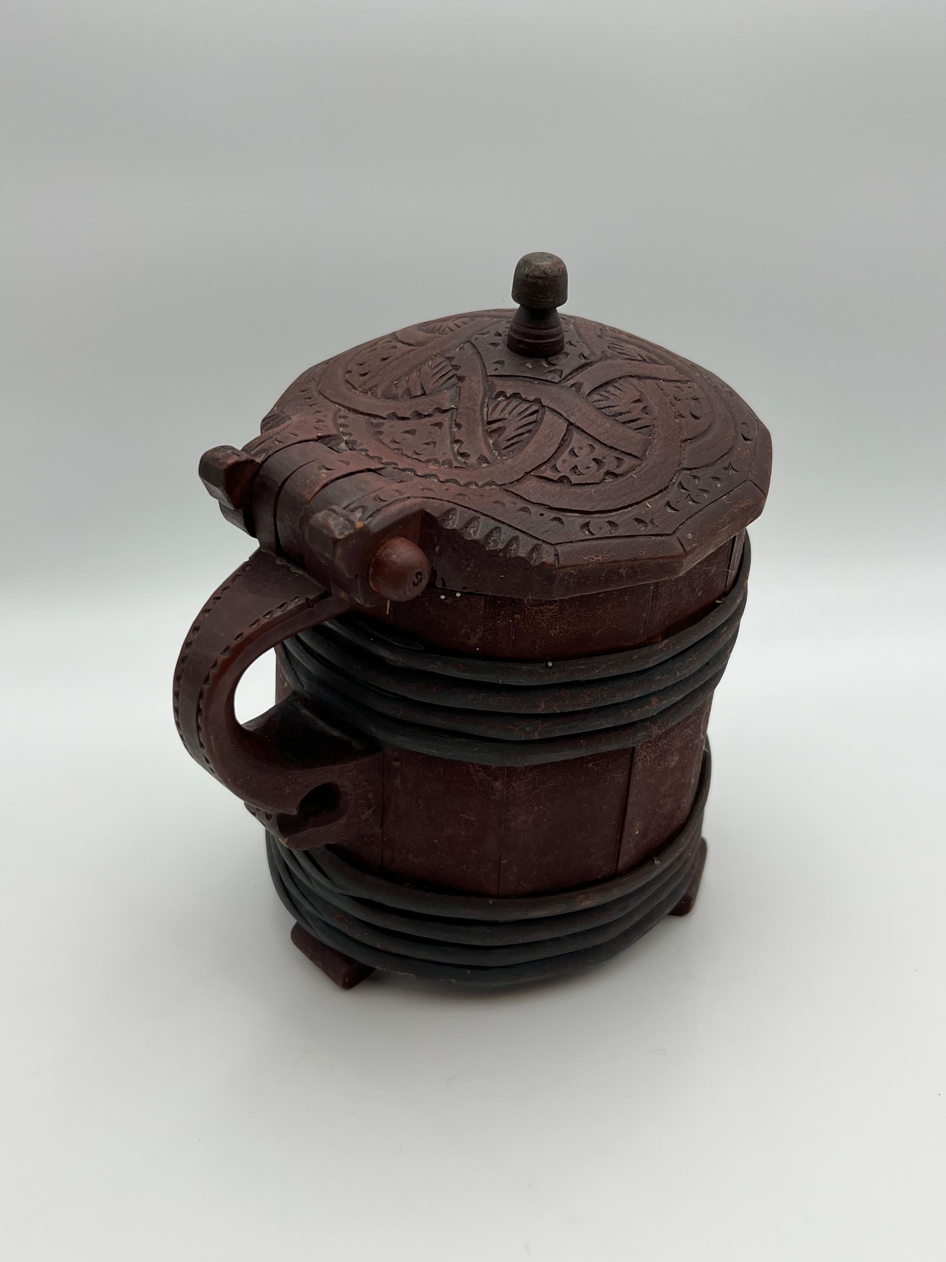 Bidon antique des années 16/1700, art populaire scandinave, qualité musée. Norvège/Islande en vente 12