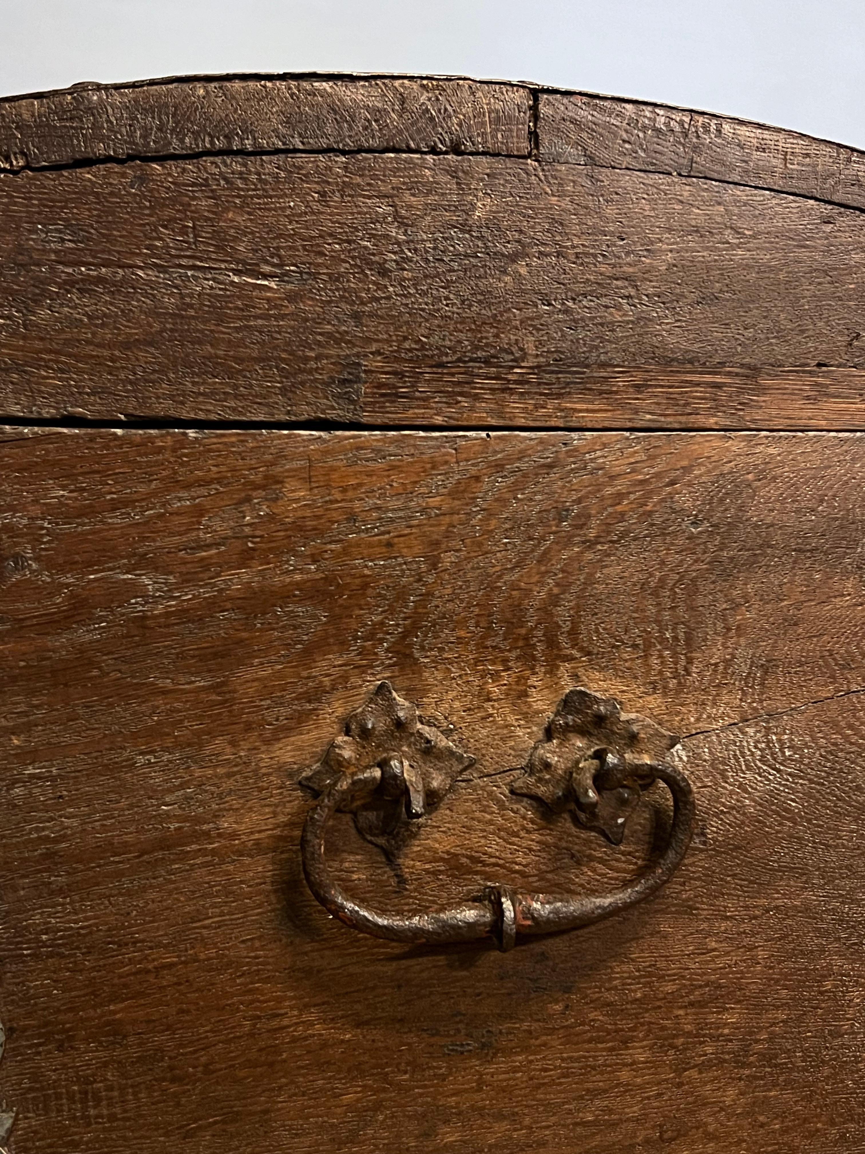 16/1700s Primitive Antike Truhe / Treasure Chest, Rustikal, Eiche, Wabi Sabi im Angebot 8