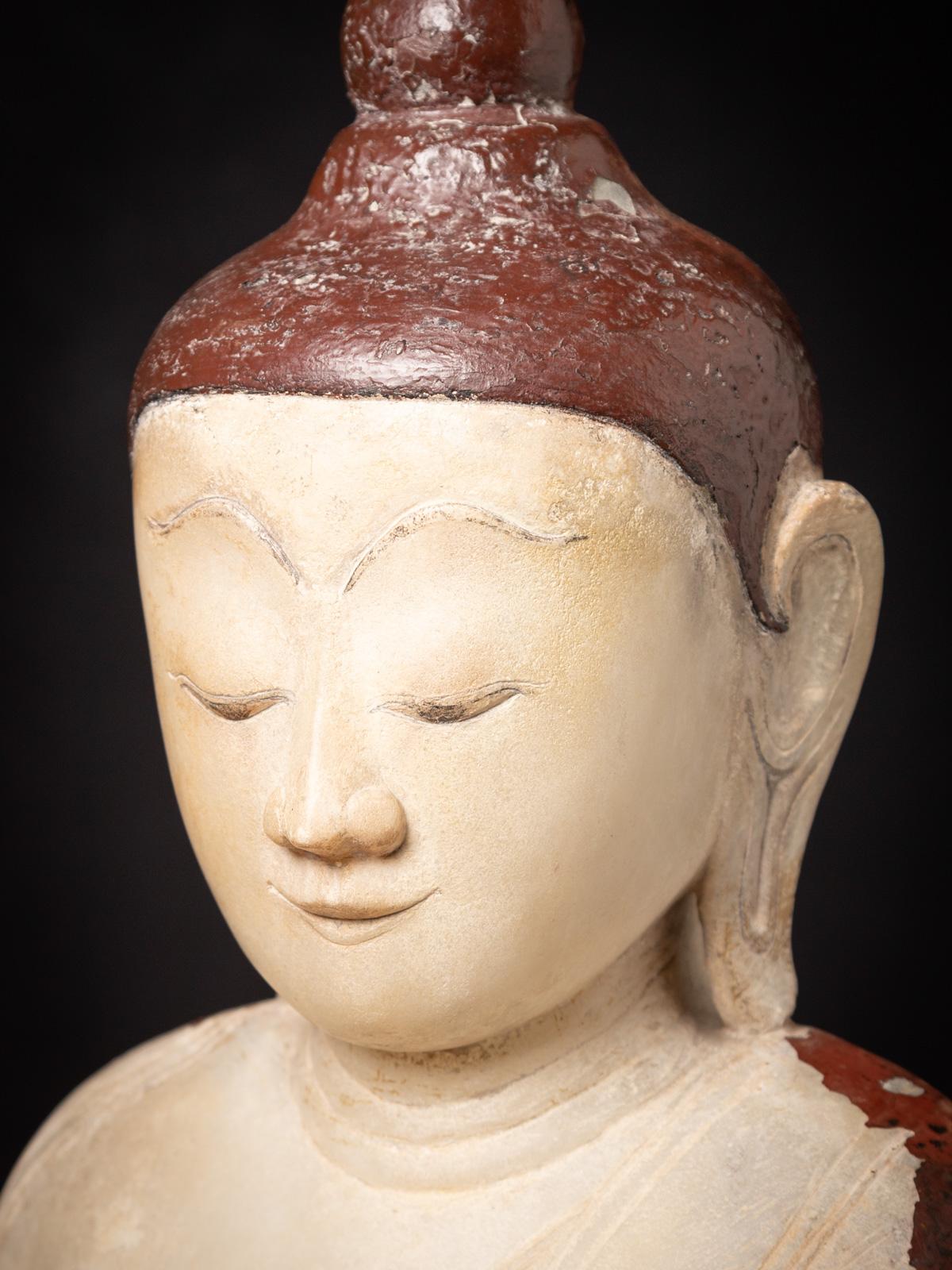 16-17th century Very special antique Burmese alabaster Buddha statue from Burma For Sale 3