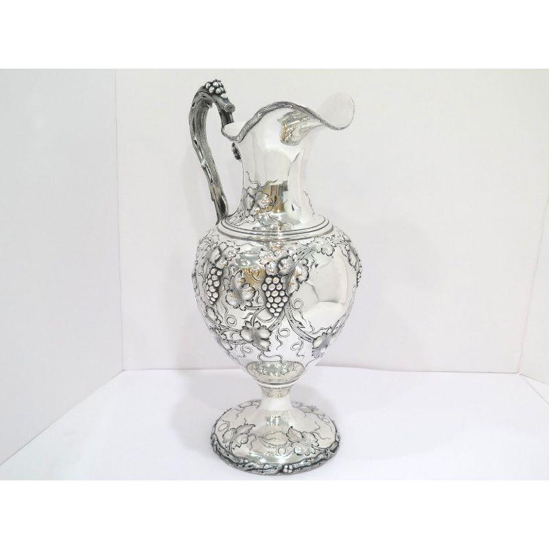 Sterling Silver William Kendrick Antique Grapevine-Decorated Ewer In Good Condition In Brooklyn, NY