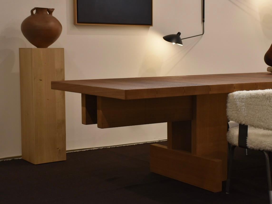 Belge Table de salle à manger en bois brutaliste d'intérieur/extérieur de 16'-5