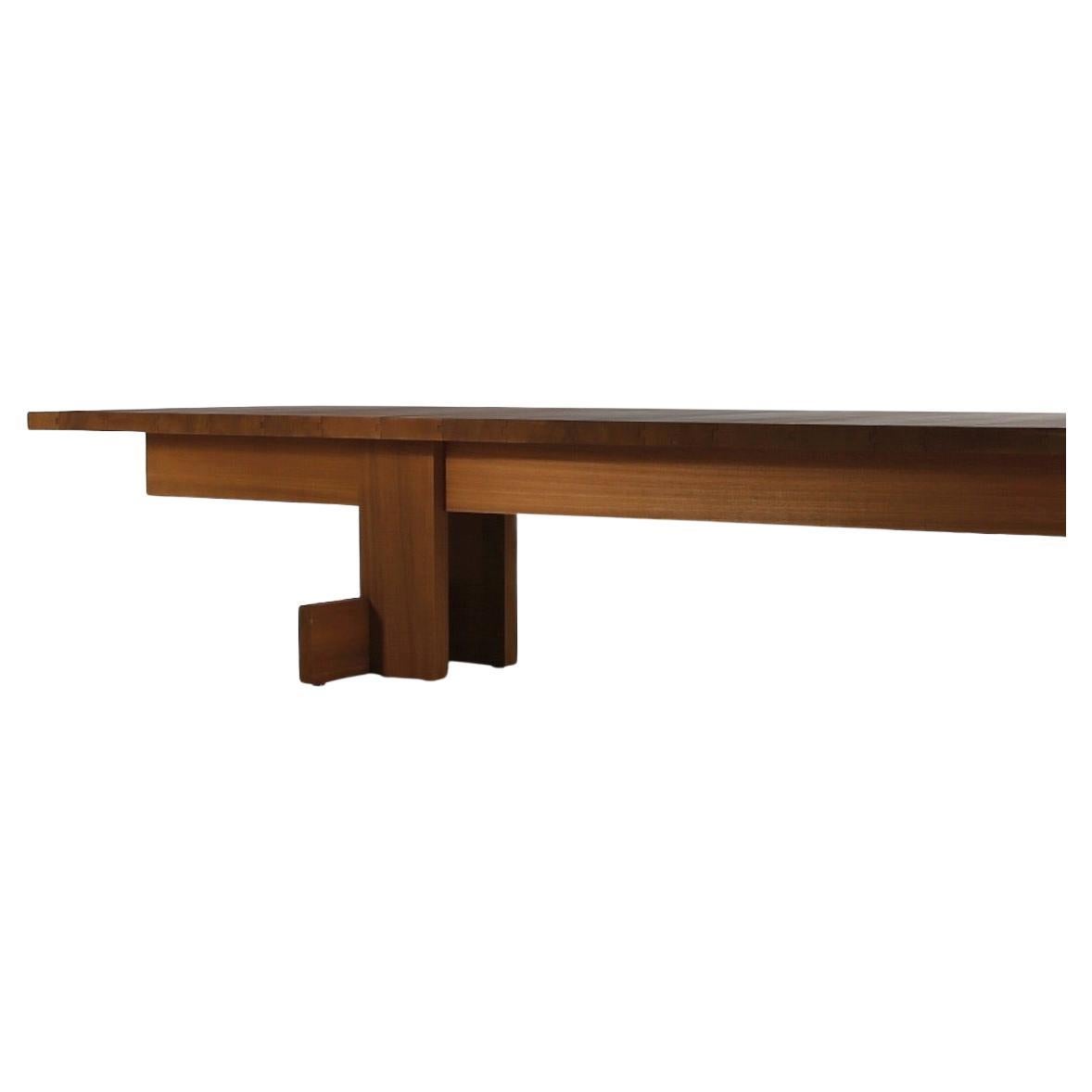 Table de salle à manger en bois brutaliste d'intérieur/extérieur de 16'-5