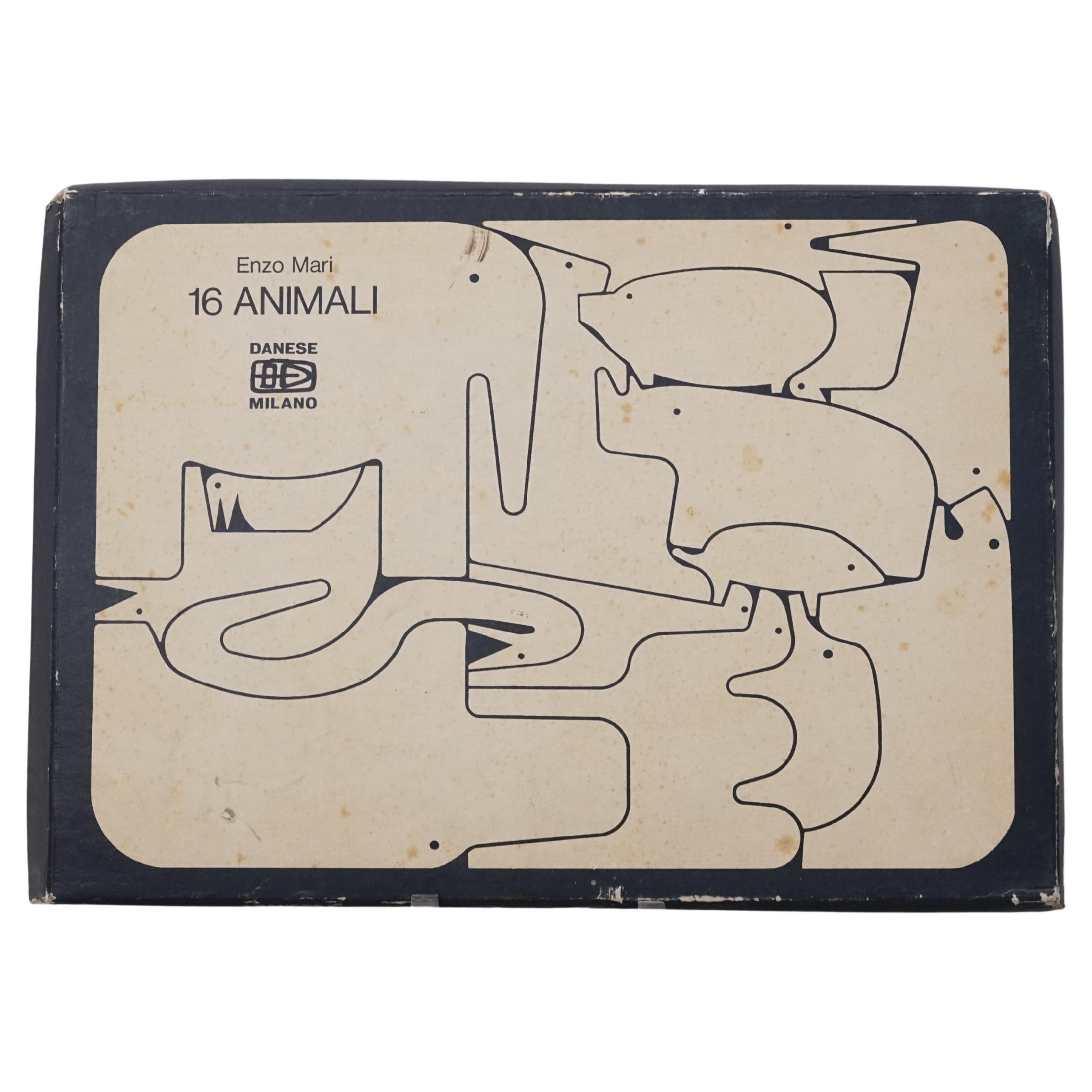 16 Animals  Vintage Puzzle by Enzo Mari for Danese Milano, Italy