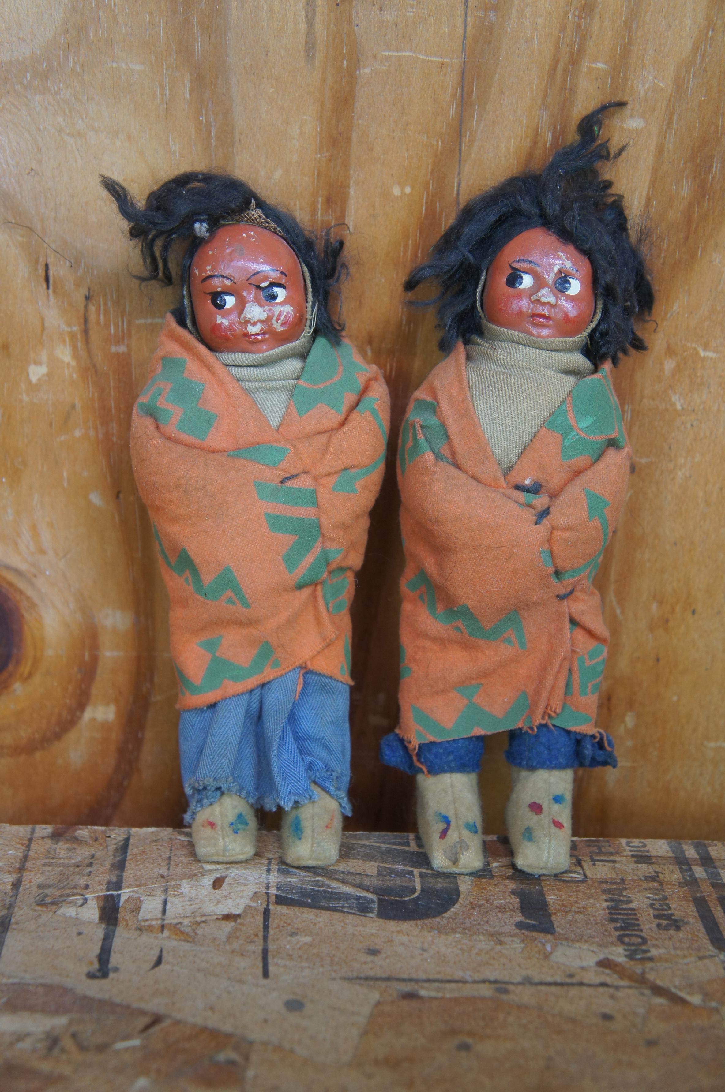16 poupées amérindiennes Skookum Bully Good Indian Dolls Papoose Tribal en laine ancienne  en vente 2