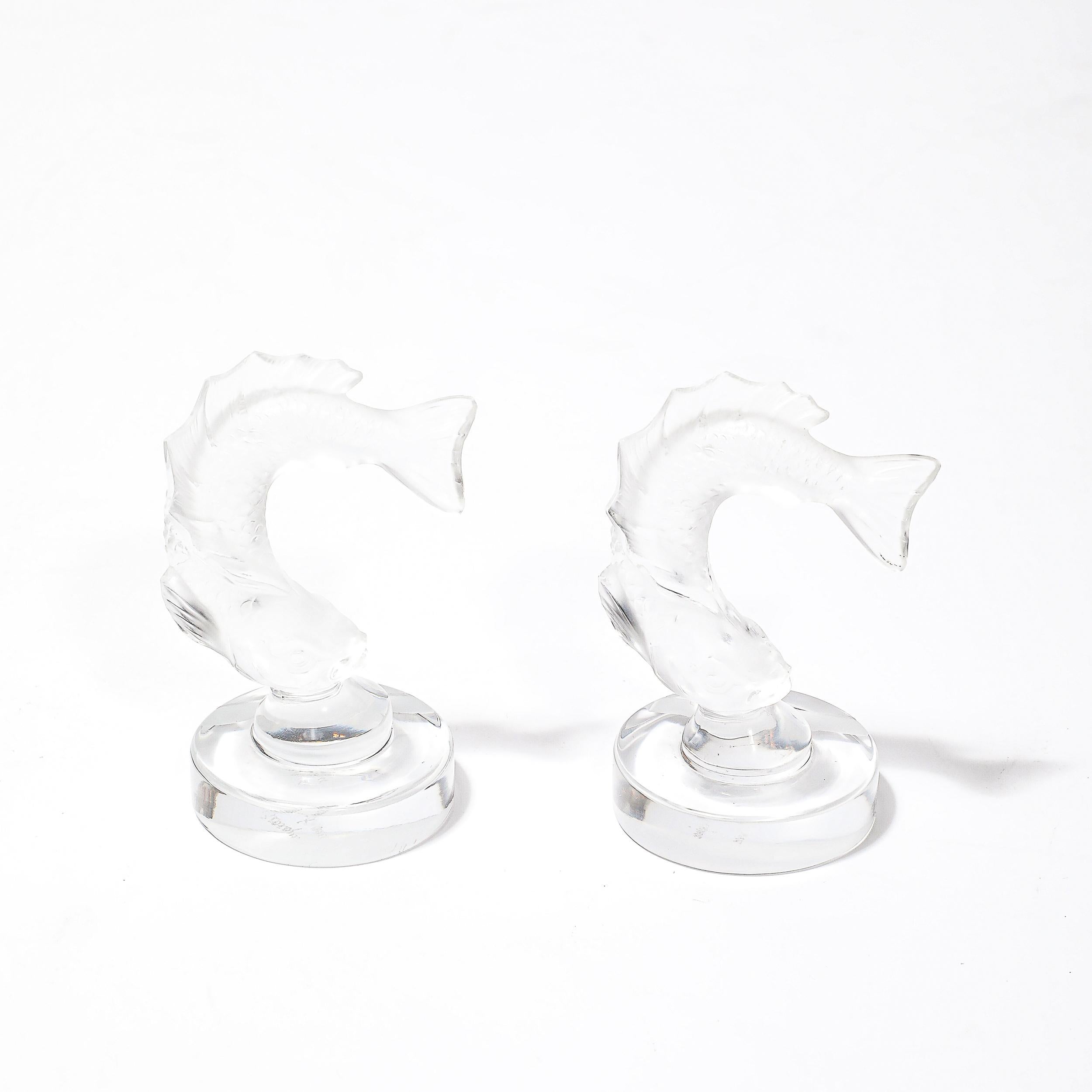 Art déco 16 Porte-cartes en verre dépoli Art Déco Sculptural Fauna Signé Lalique en vente