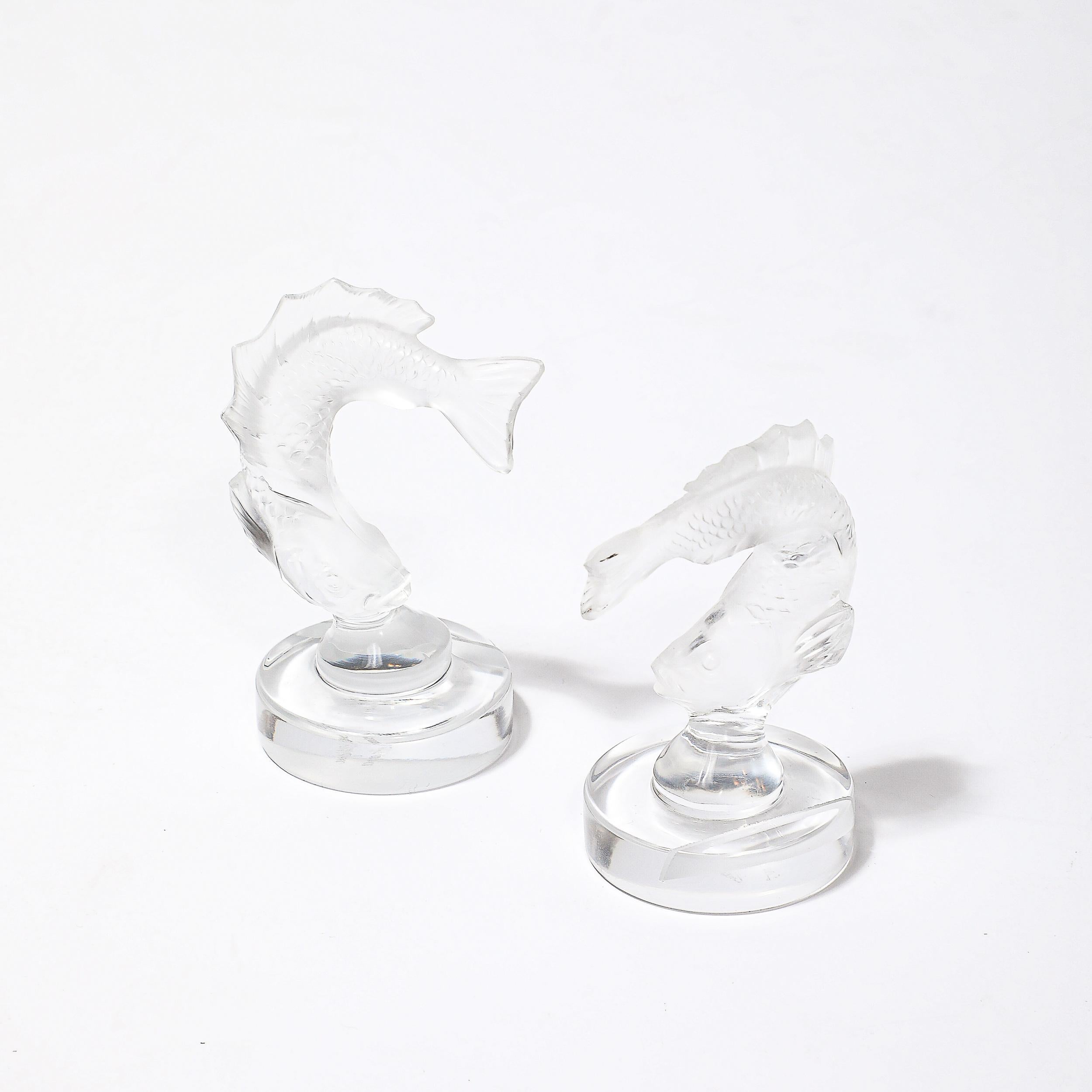 Français 16 Porte-cartes en verre dépoli Art Déco Sculptural Fauna Signé Lalique en vente