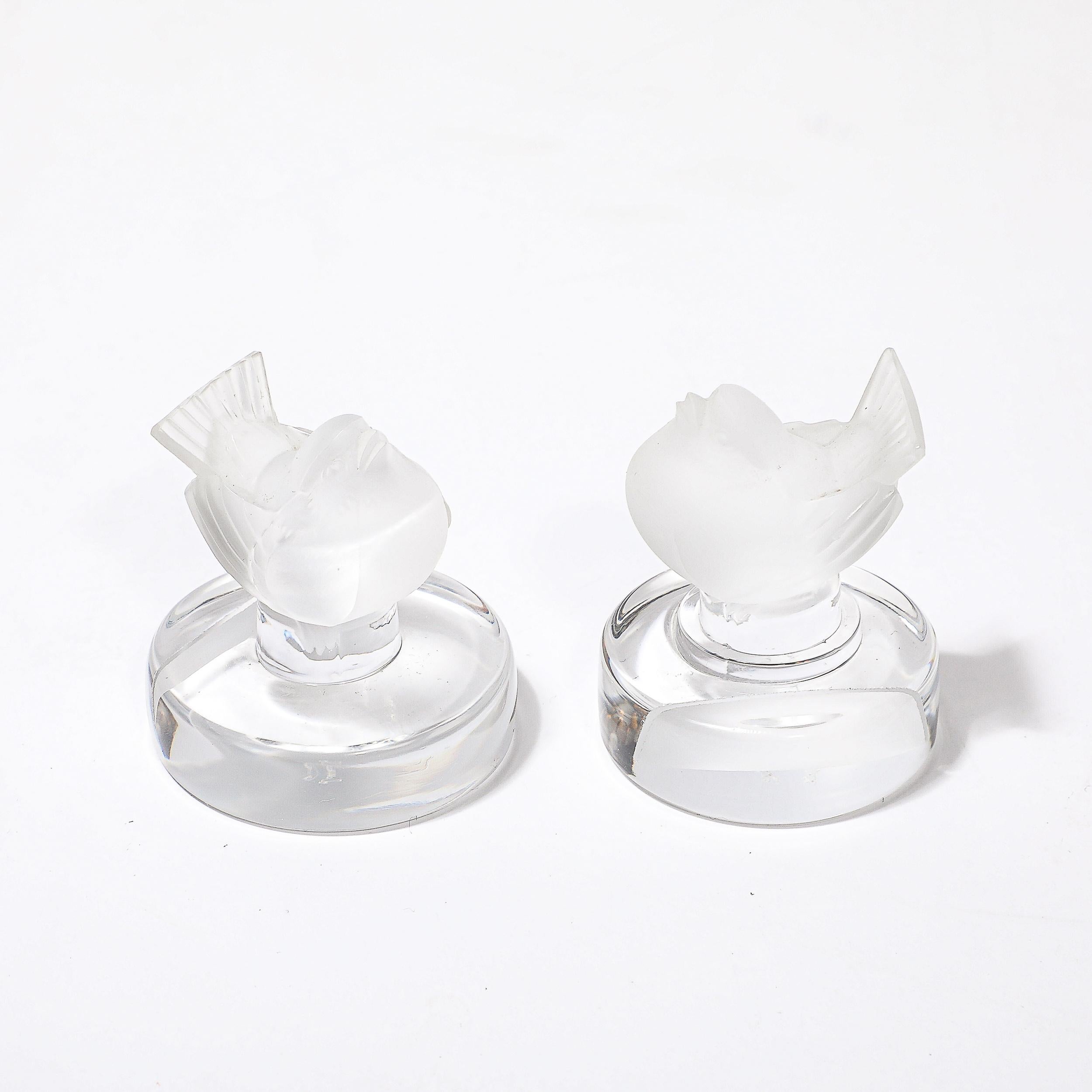 16 Porte-cartes en verre dépoli Art Déco Sculptural Fauna Signé Lalique Excellent état - En vente à New York, NY