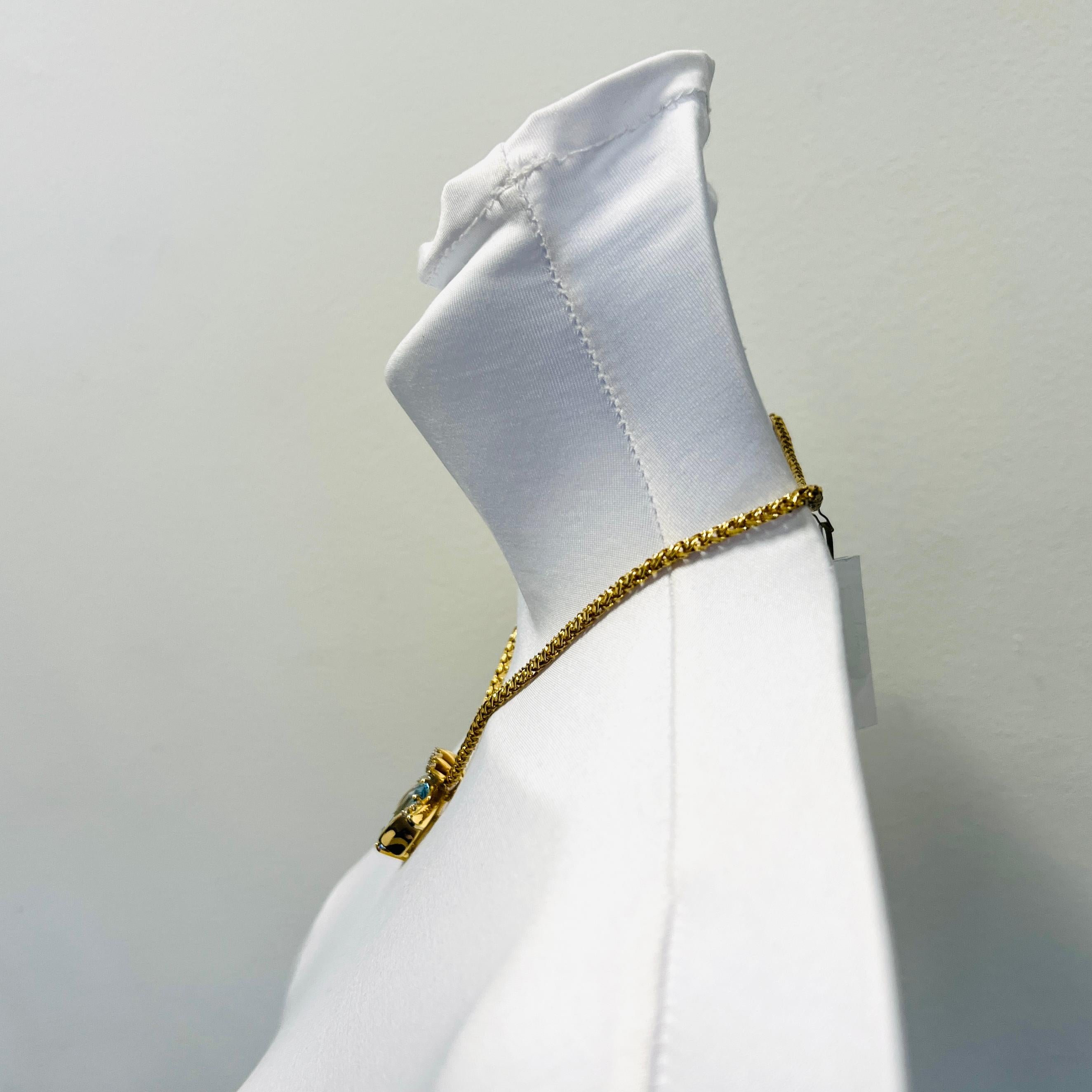 Taglio smeraldo Collana con acquamarina taglio smeraldo e diamanti bianchi da 16 carati in oro giallo 14K in vendita