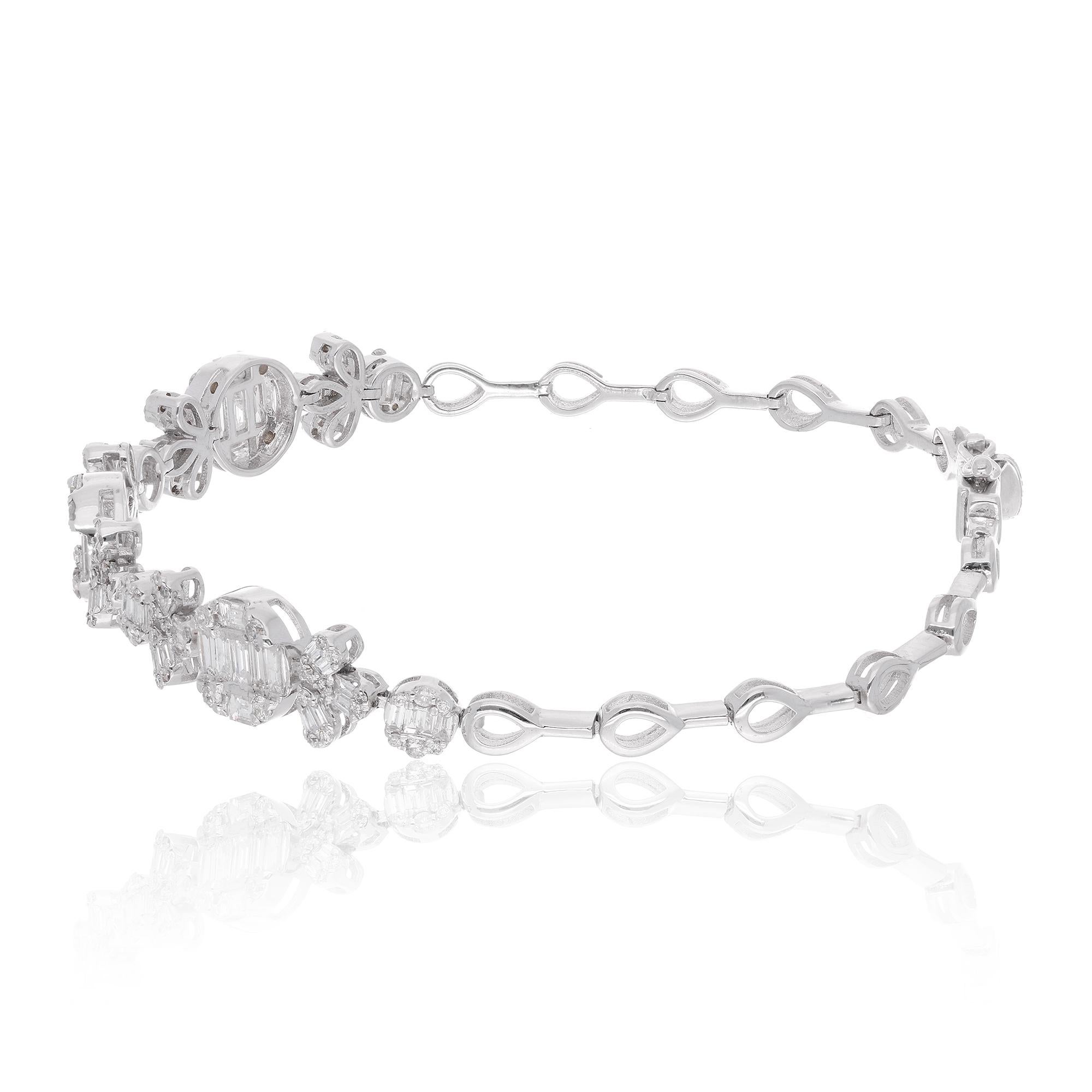 Moderne Bracelet à breloques en or blanc 14 carats avec diamants baguettes de 1,6 carat, fabrication artisanale en vente