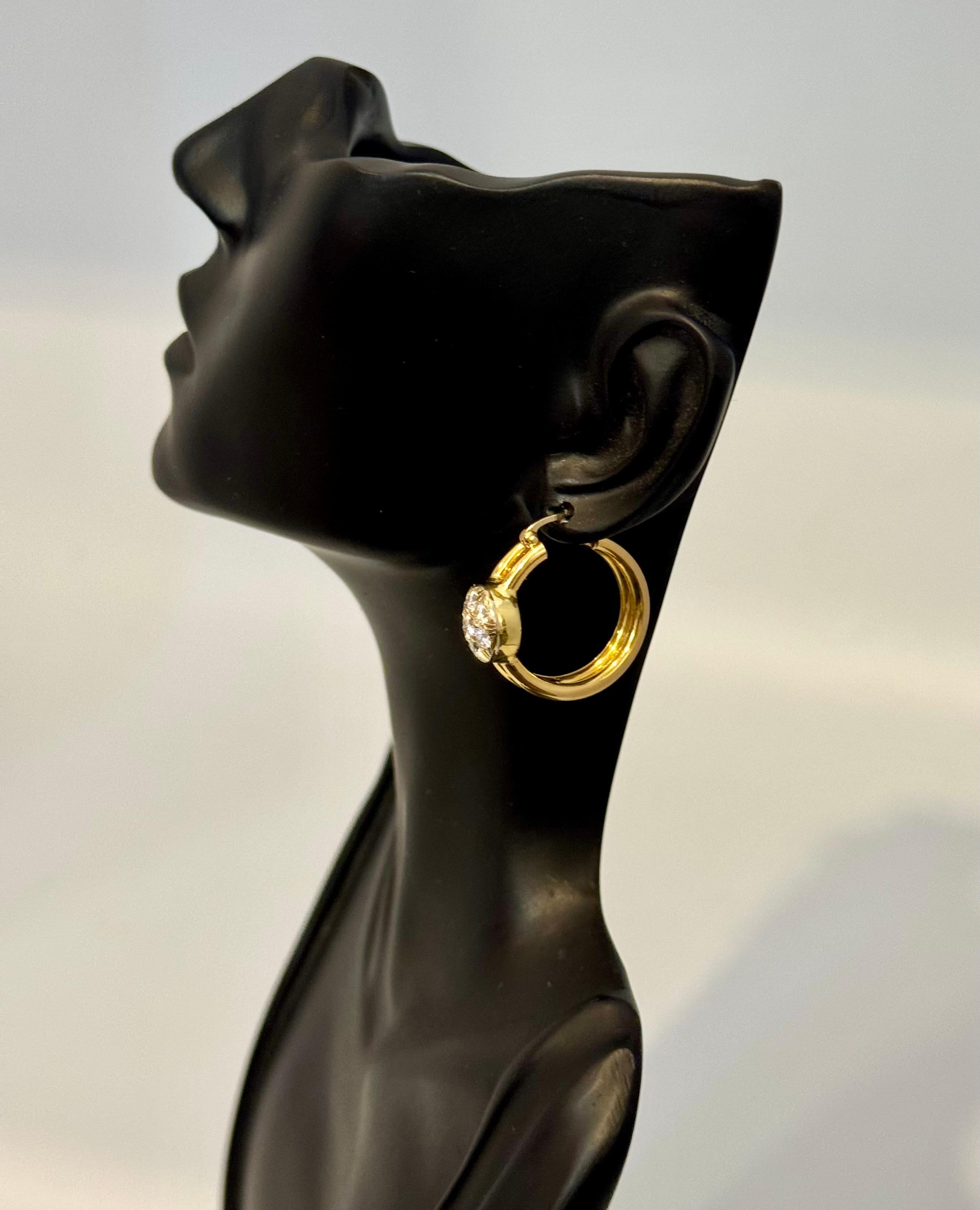 1.6 Carat Diamond VS Quality Hoop Earrings Women , 18 Karat Yellow Gold 8.8 Gm For Sale 3