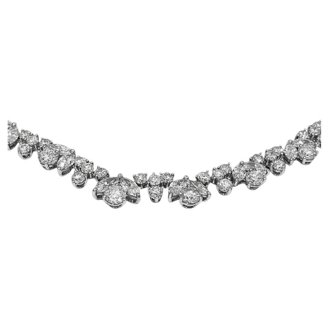 Art Deco 16 Carat Exquisite 18K White Gold Graduated Flower Diamond Necklace For Sale