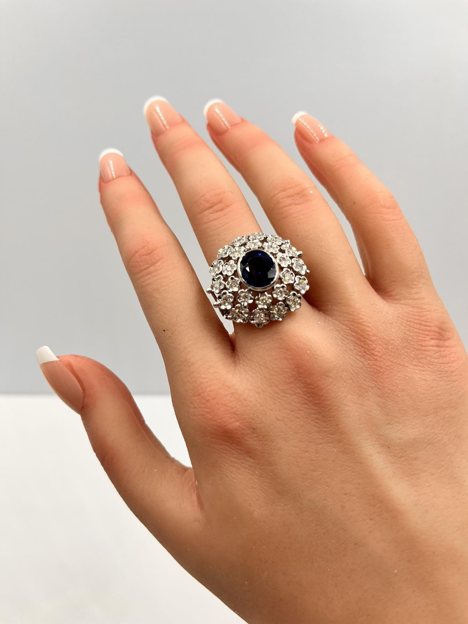 1,6 Karat natürlicher blauer Saphir und 1,77 Karat Diamantring im Angebot 5