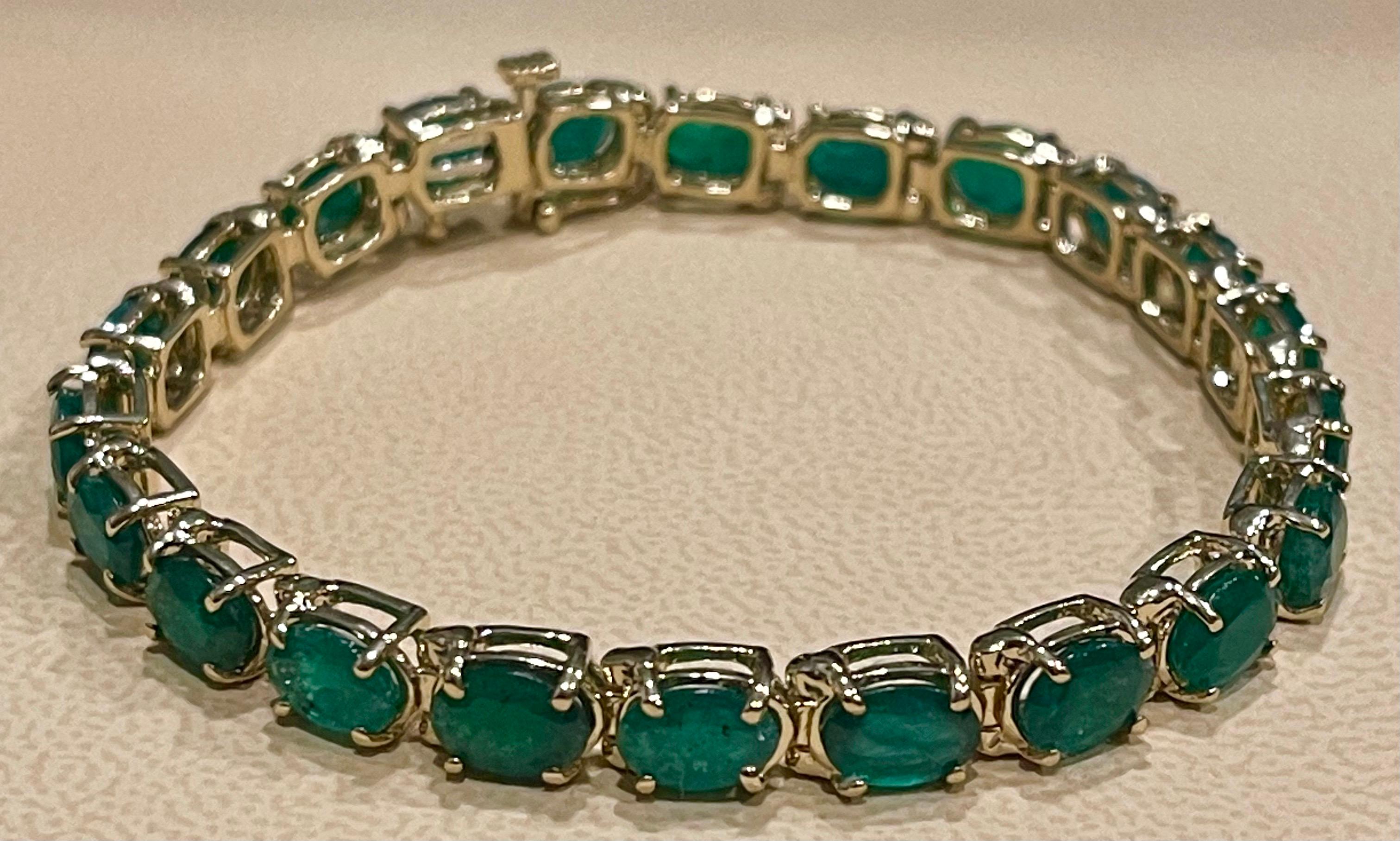 16 Carat Natural Emerald Cocktail Tennis Bracelet 14 Karat Yellow Gold For Sale 5