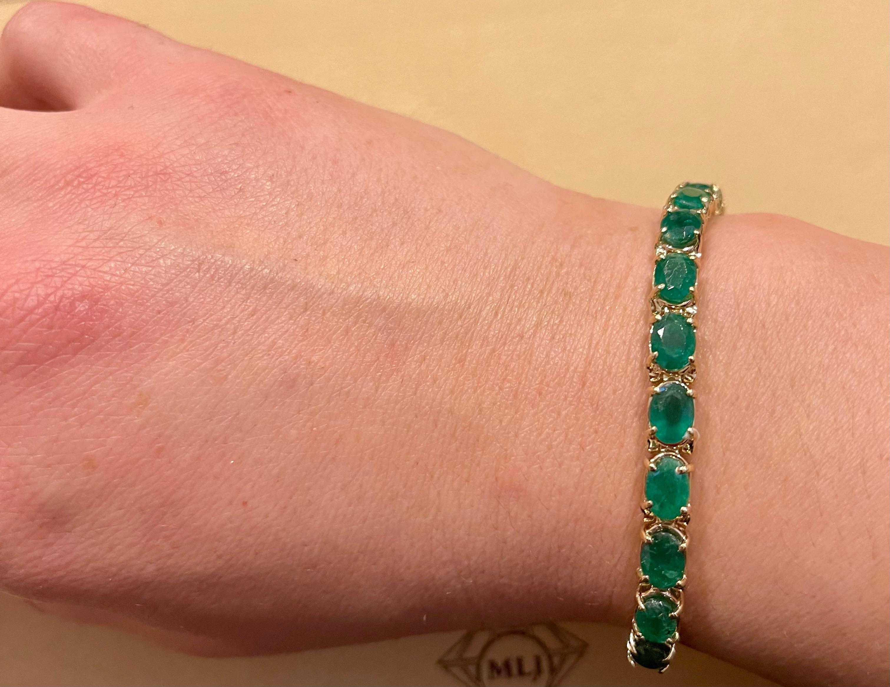 16 Carat Natural Emerald Cocktail Tennis Bracelet 14 Karat Yellow Gold In New Condition For Sale In New York, NY