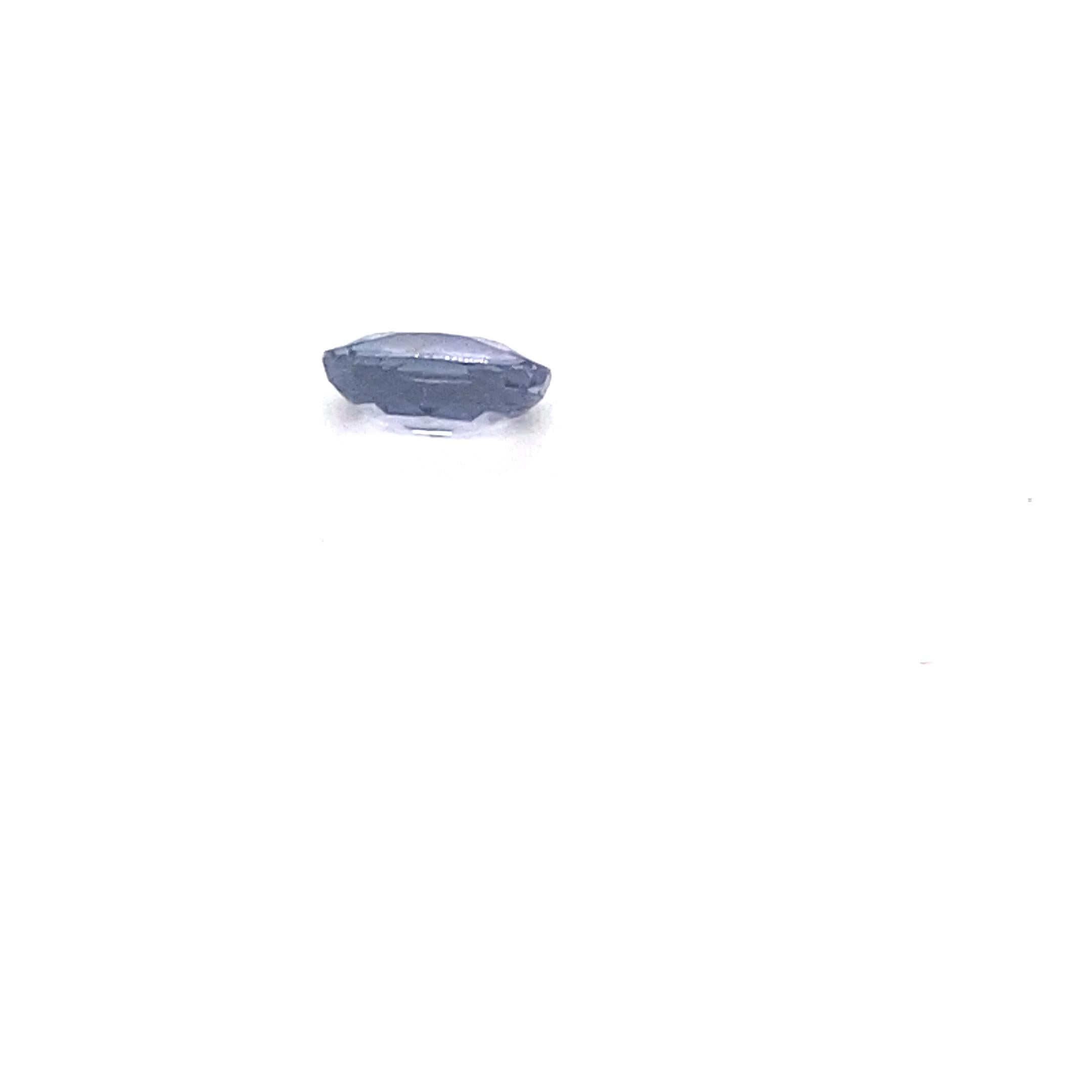 1,6 Karat Ovale Form Natürlicher Violetter Spinell Loser Edelstein im Angebot 10