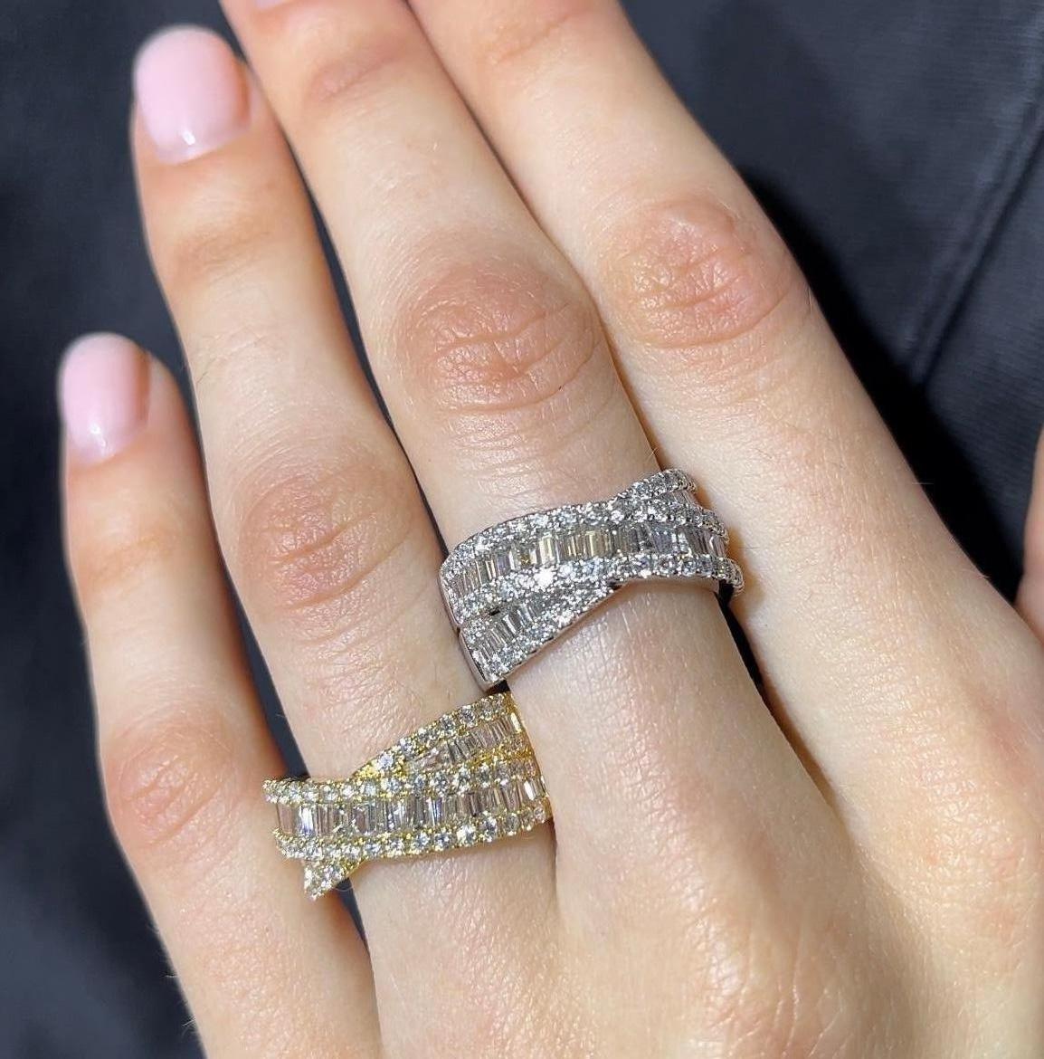 Women's 1.6 Carat Round and Baguette Diamond Crossover Fashion Ring 18K White Gold