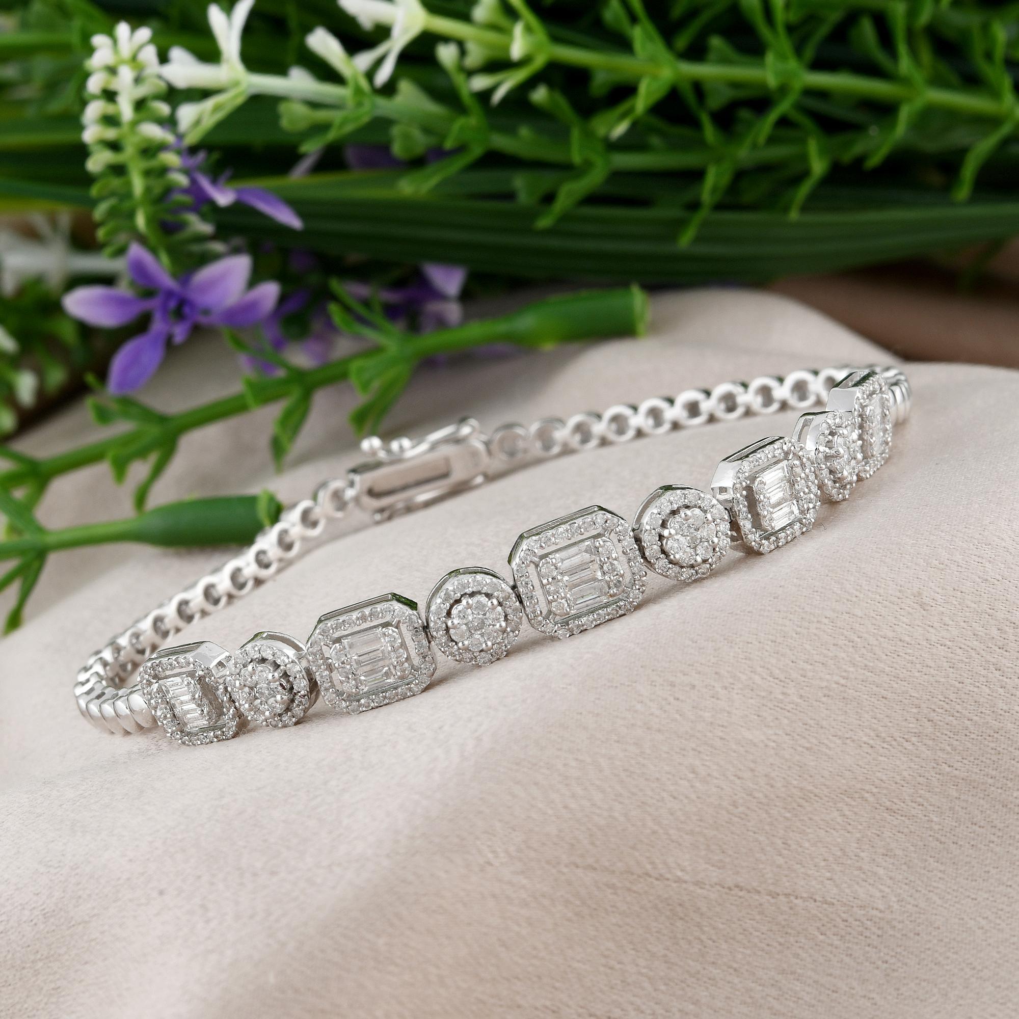 1,6 quilates SI Claridad HI Color Diamante Halo Oro Blanco Pulsera Link Regalo para Ella en Nuevo estado para la venta en Diera, Dubai