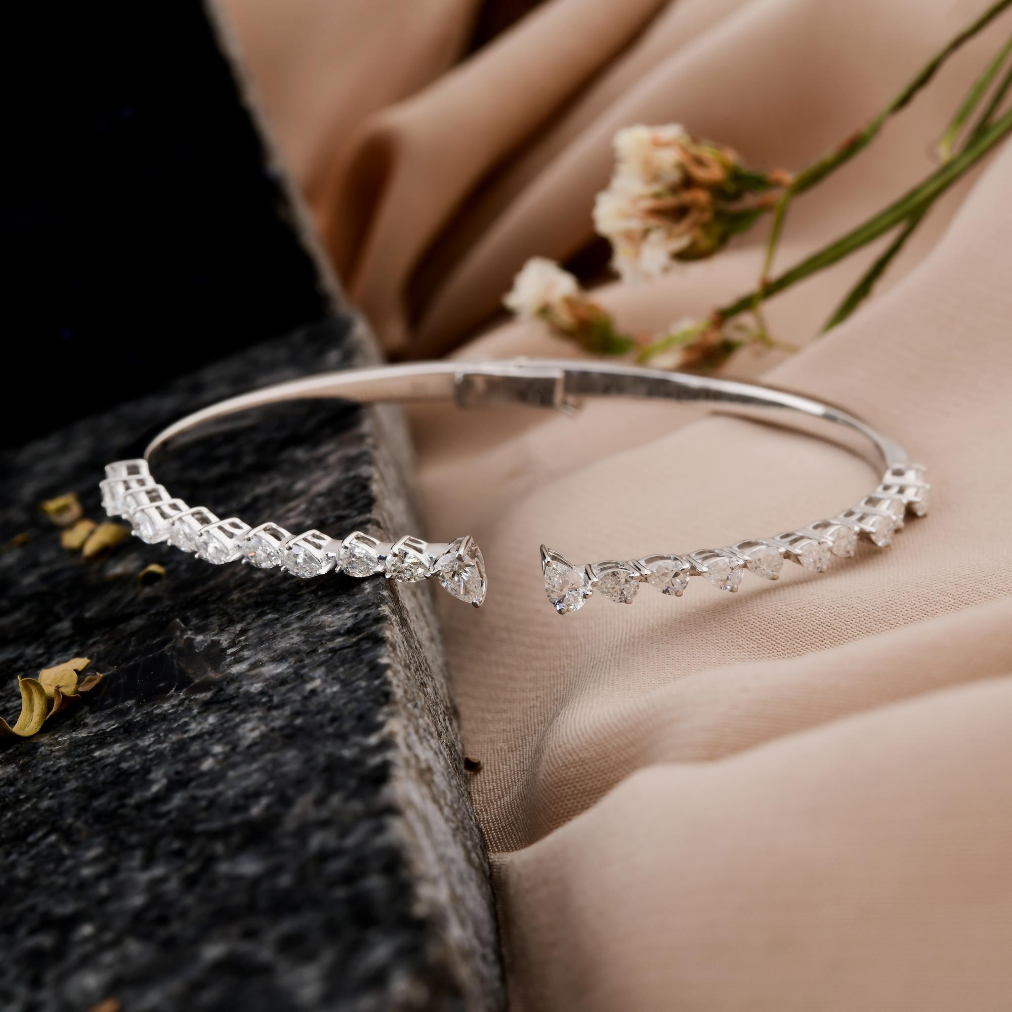 Pear Cut 1.6 Carat SI Clarity HI Color Pear Diamond 18k White Gold Cuff Bangle Bracelet For Sale